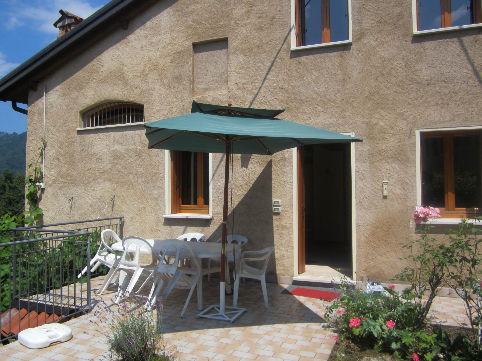 Freistehendes Ferienhaus in Posina mit Kleinem Garten und Panoramablick - Image-tags.info