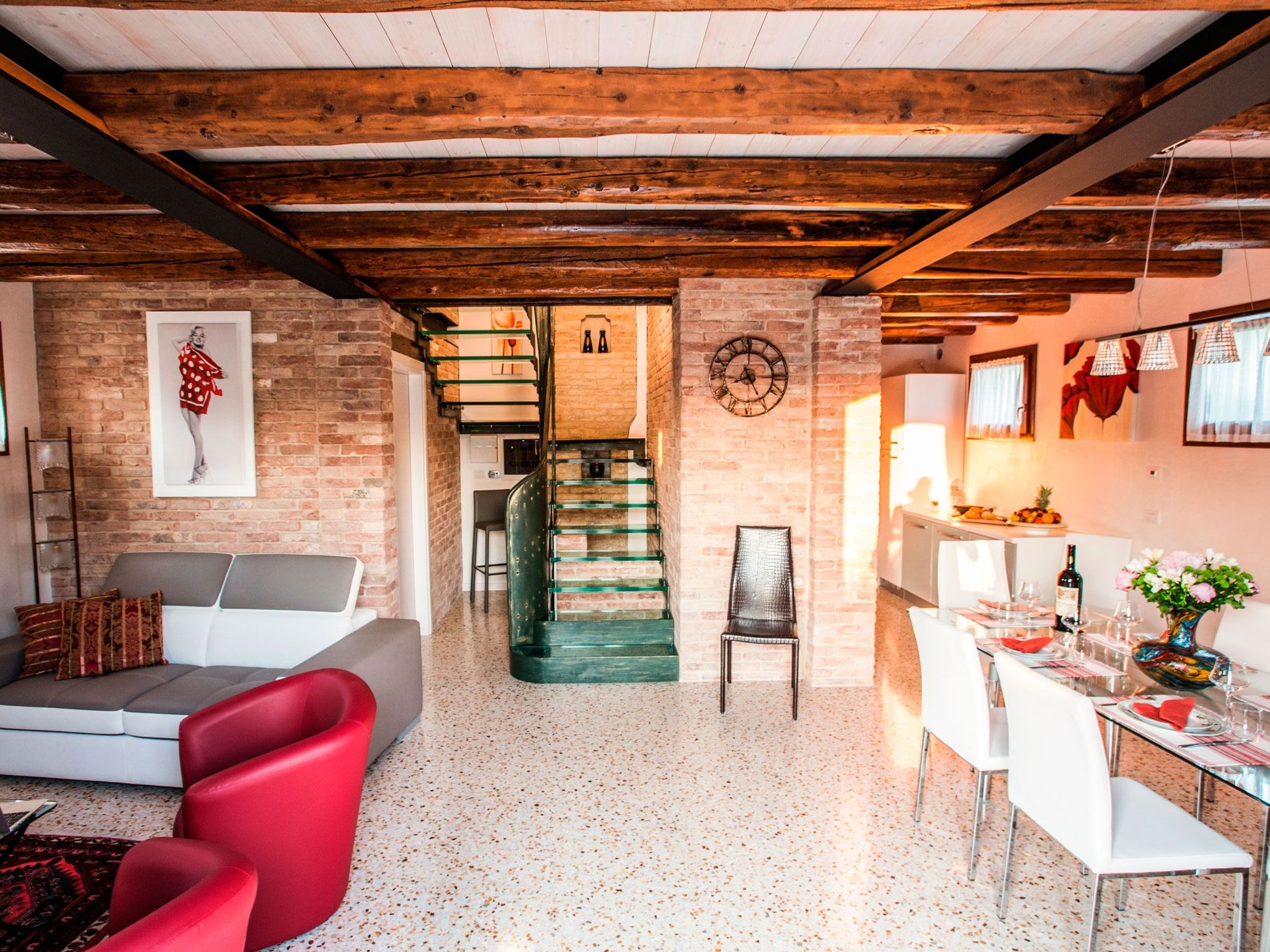 Brick House in Silea - Binnen