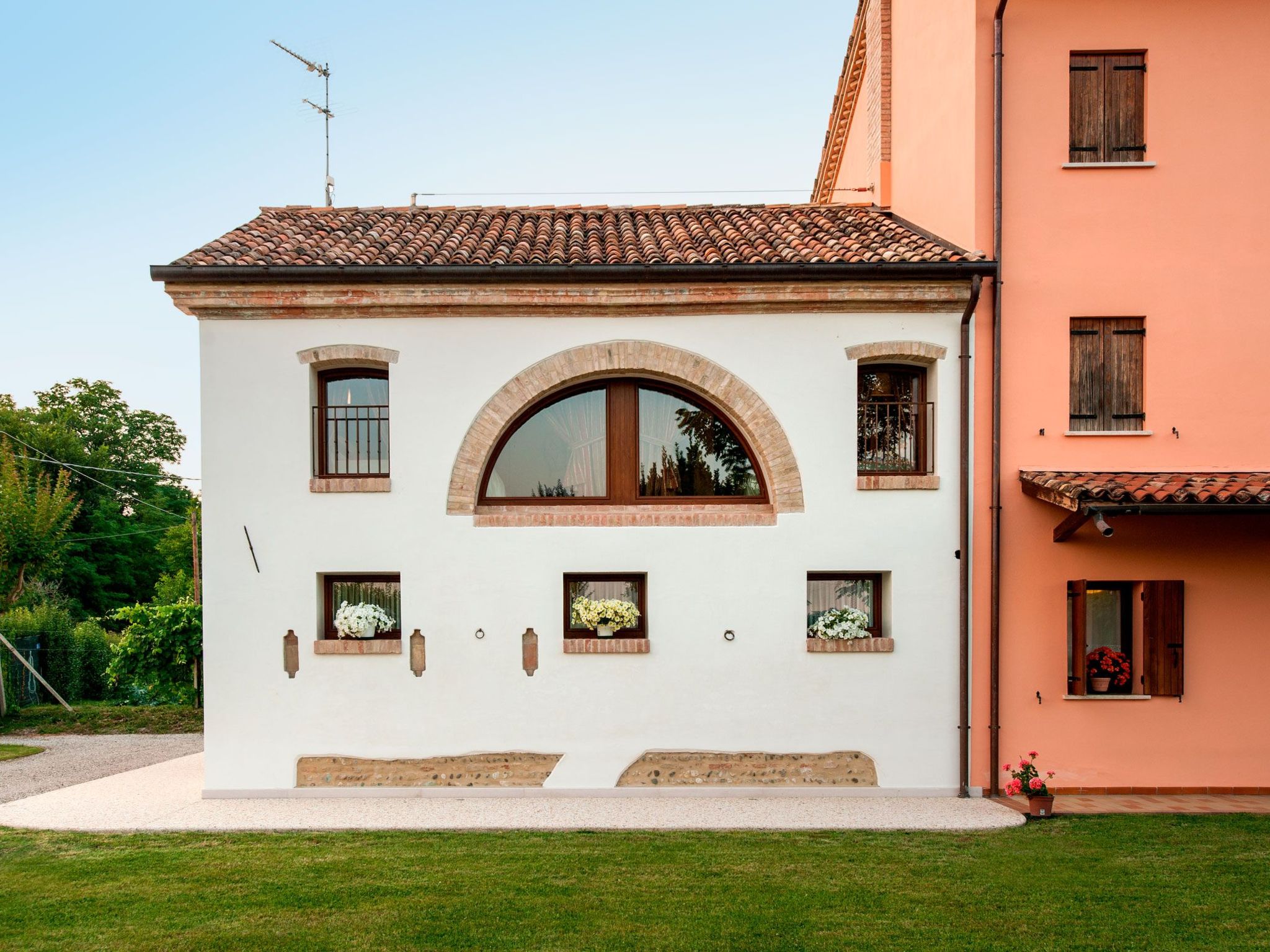 Brick House in Silea - Buiten