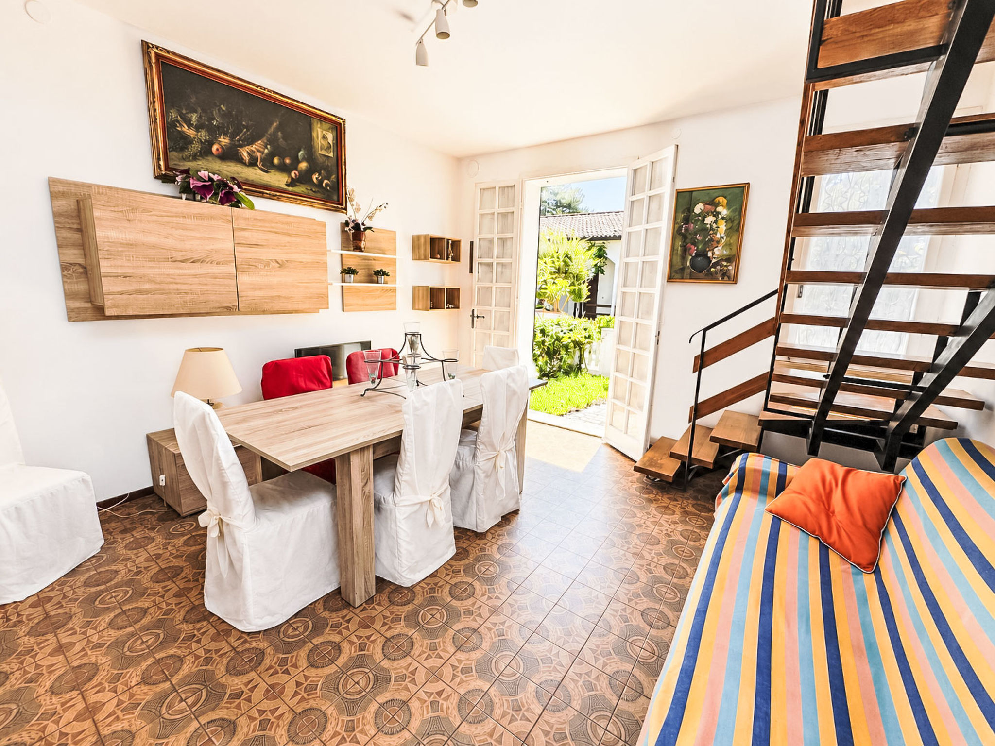 Cottage mit großem Garten, Klima, 6 Gäste - Inside