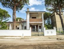 Haus in Lido Di Volano mit Terrasse, Garten und Grillplatz
