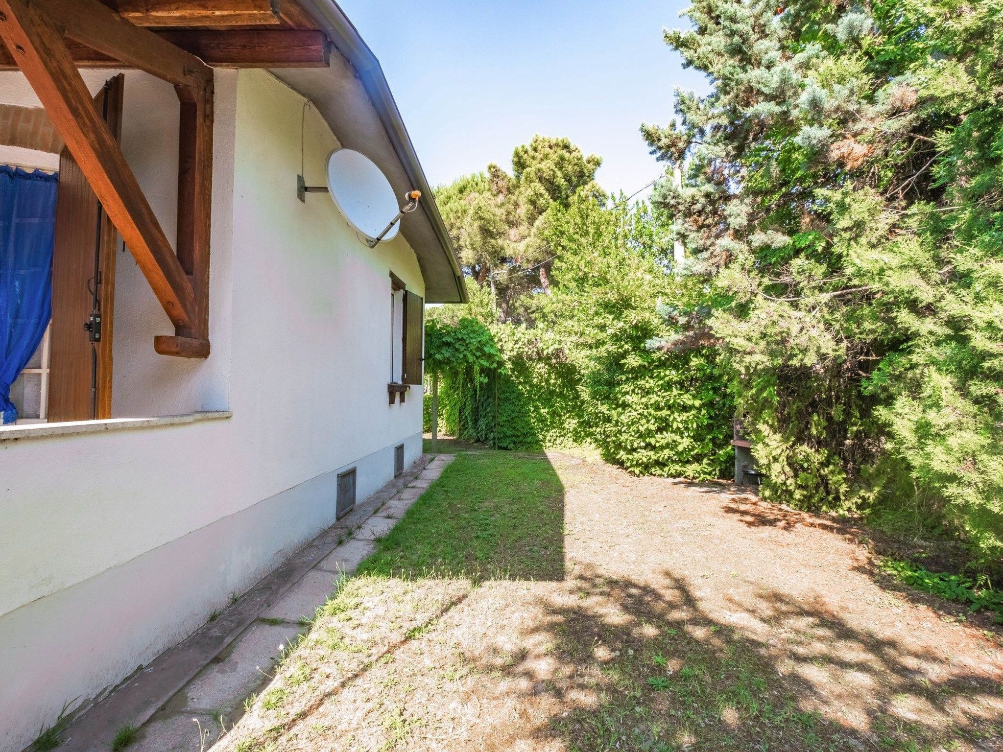 3-Schlafzimmer-Villa mit großem Garten - Buiten