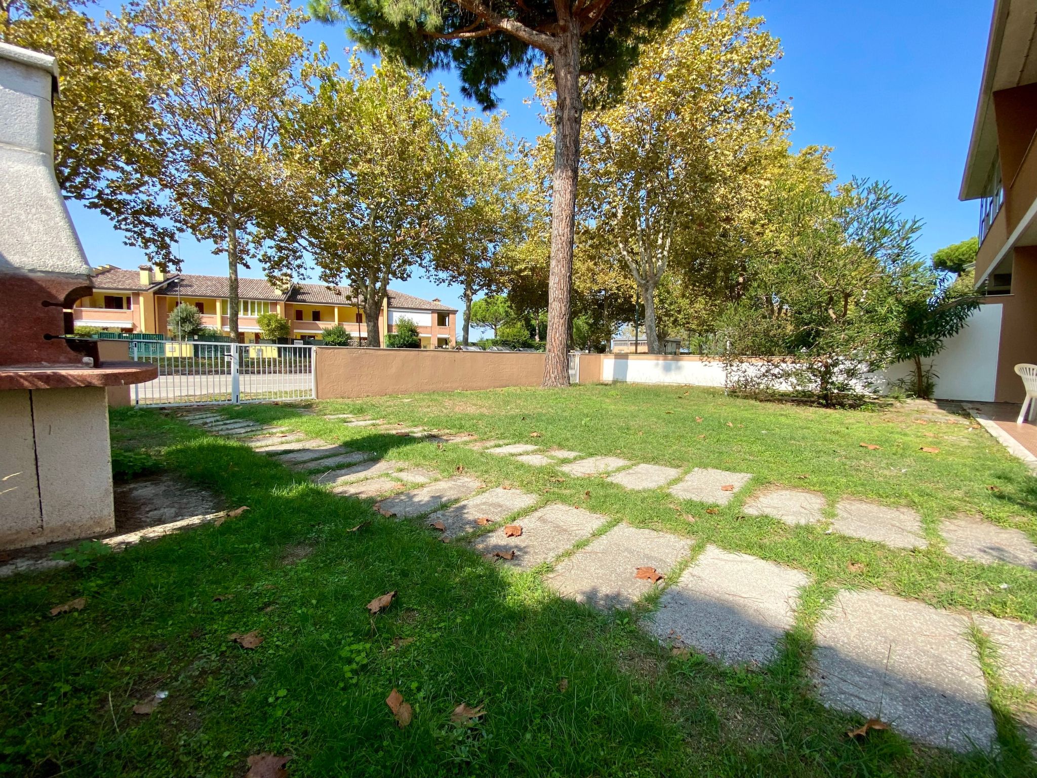 Komfortables Haus im Erdgeschoss, privater Garten-Inside