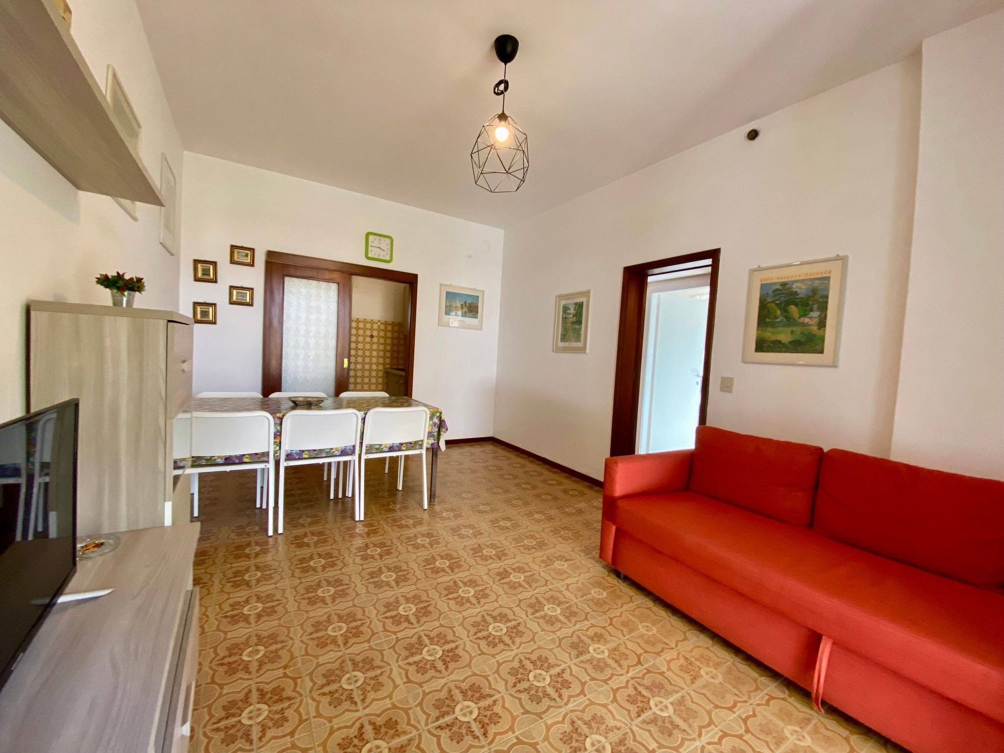 Komfortables Haus im Erdgeschoss, privater Garten-Inside