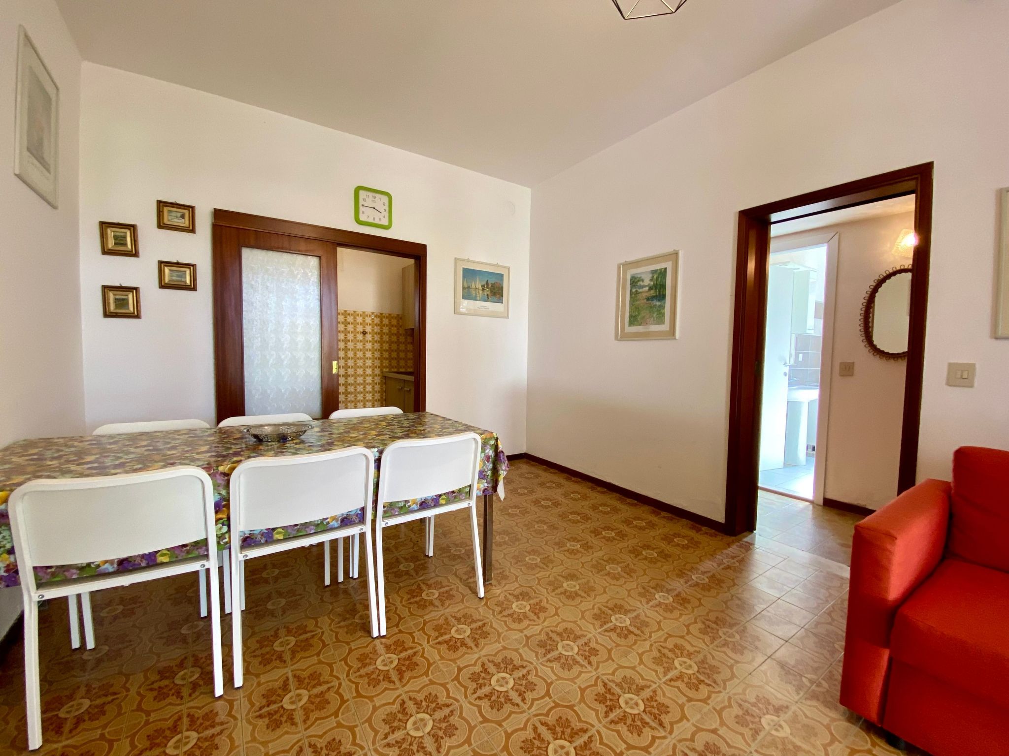 Komfortables Haus im Erdgeschoss, privater Garten-Inside