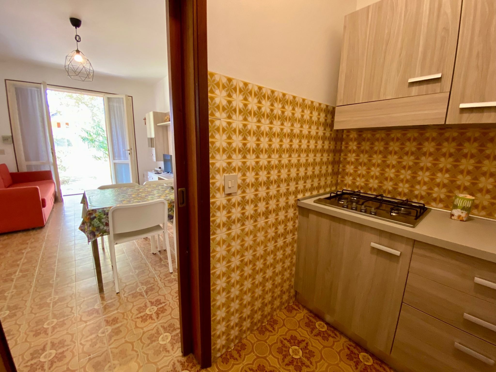 Komfortables Haus im Erdgeschoss, privater Garten-Inside