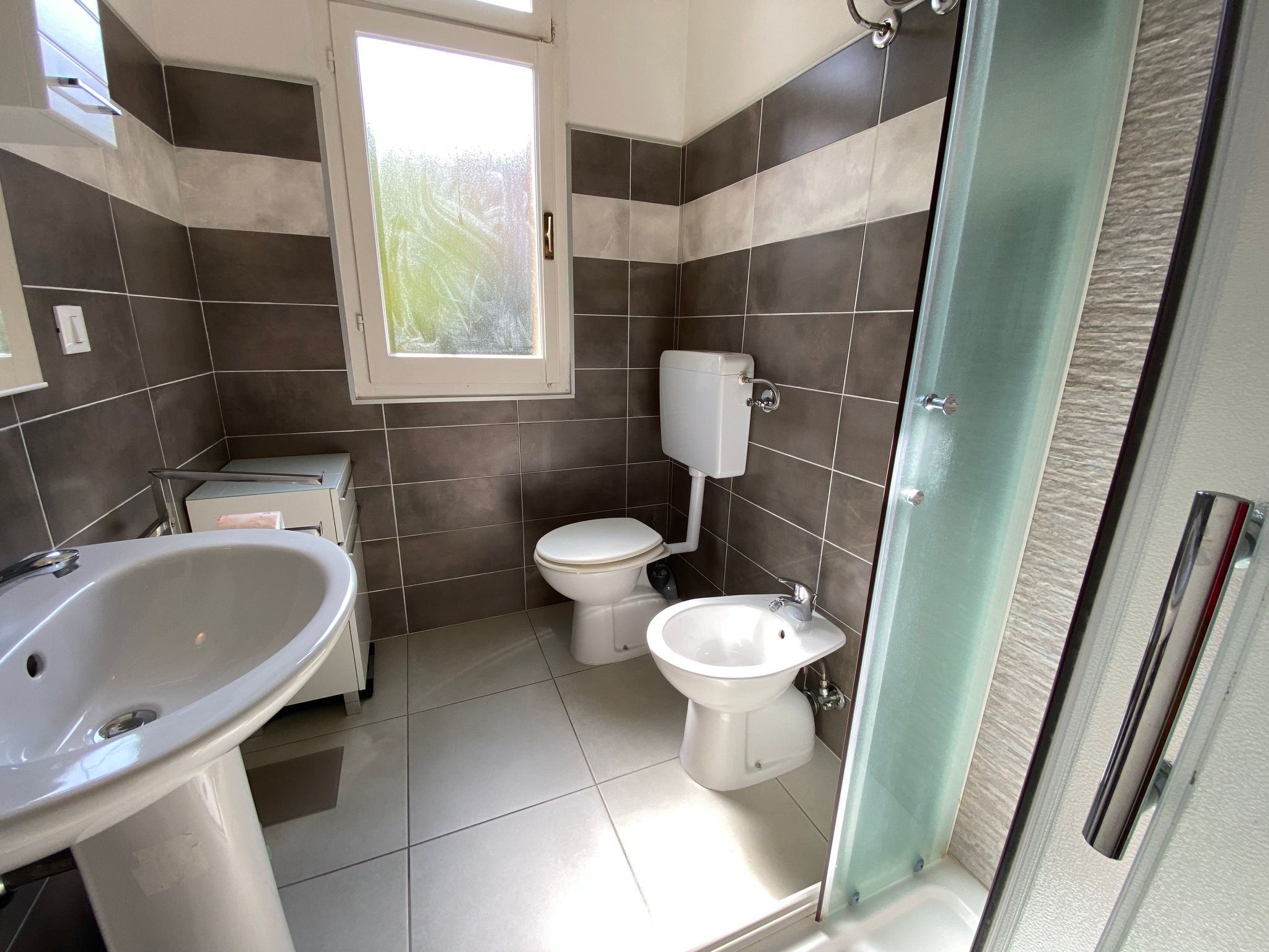 Komfortables Haus im Erdgeschoss, privater Garten-Inside