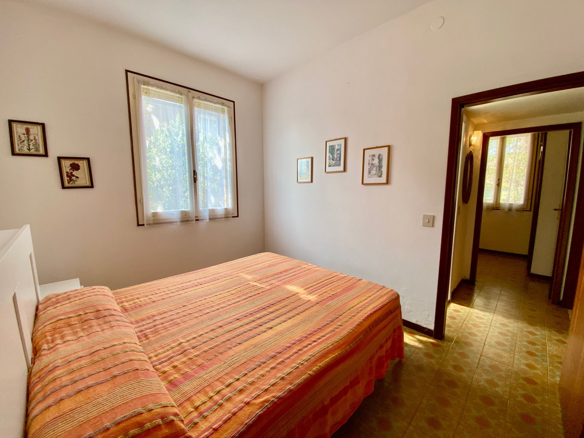 Komfortables Haus im Erdgeschoss, privater Garten-Inside