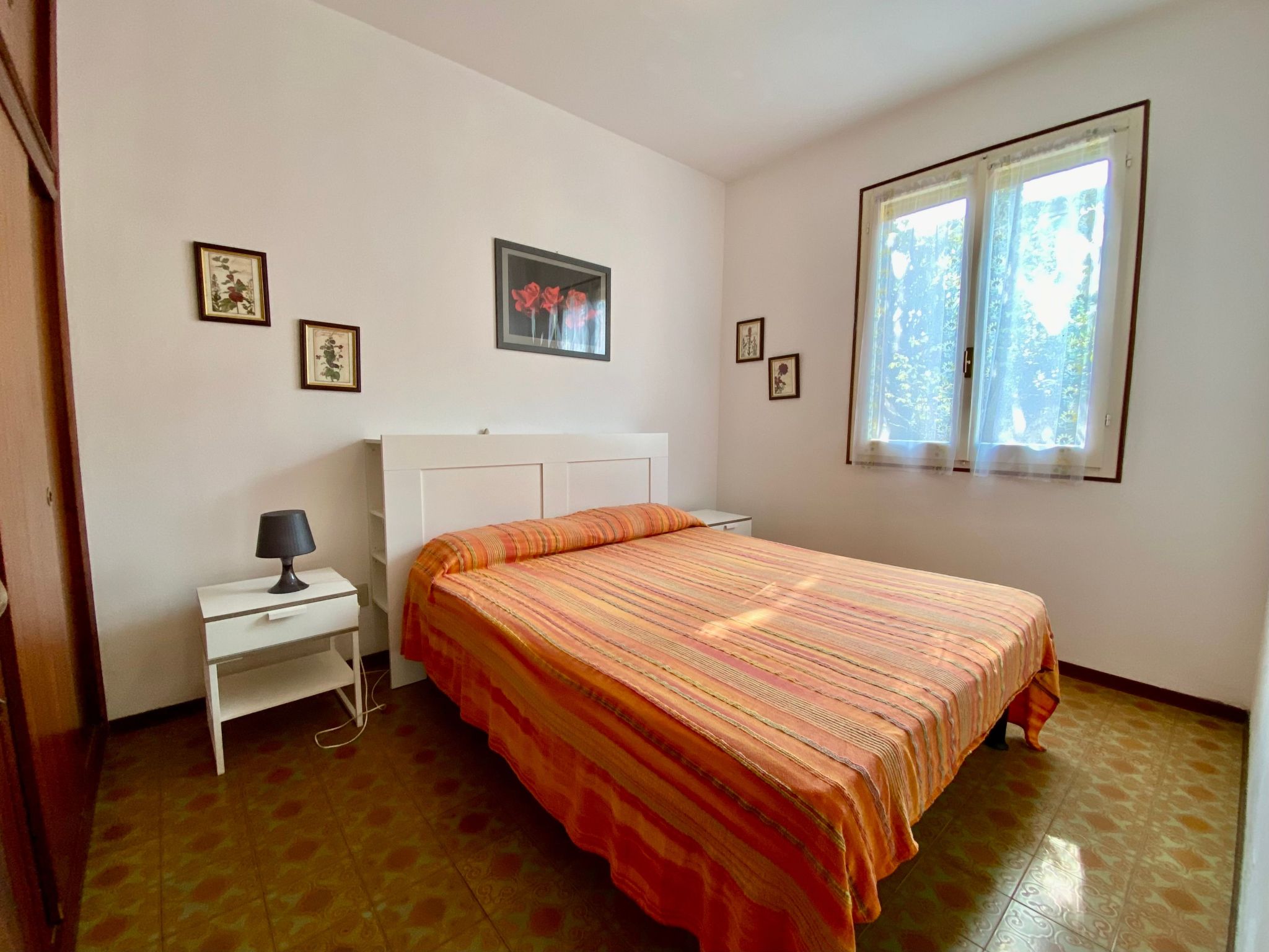 Komfortables Haus im Erdgeschoss, privater Garten-Inside