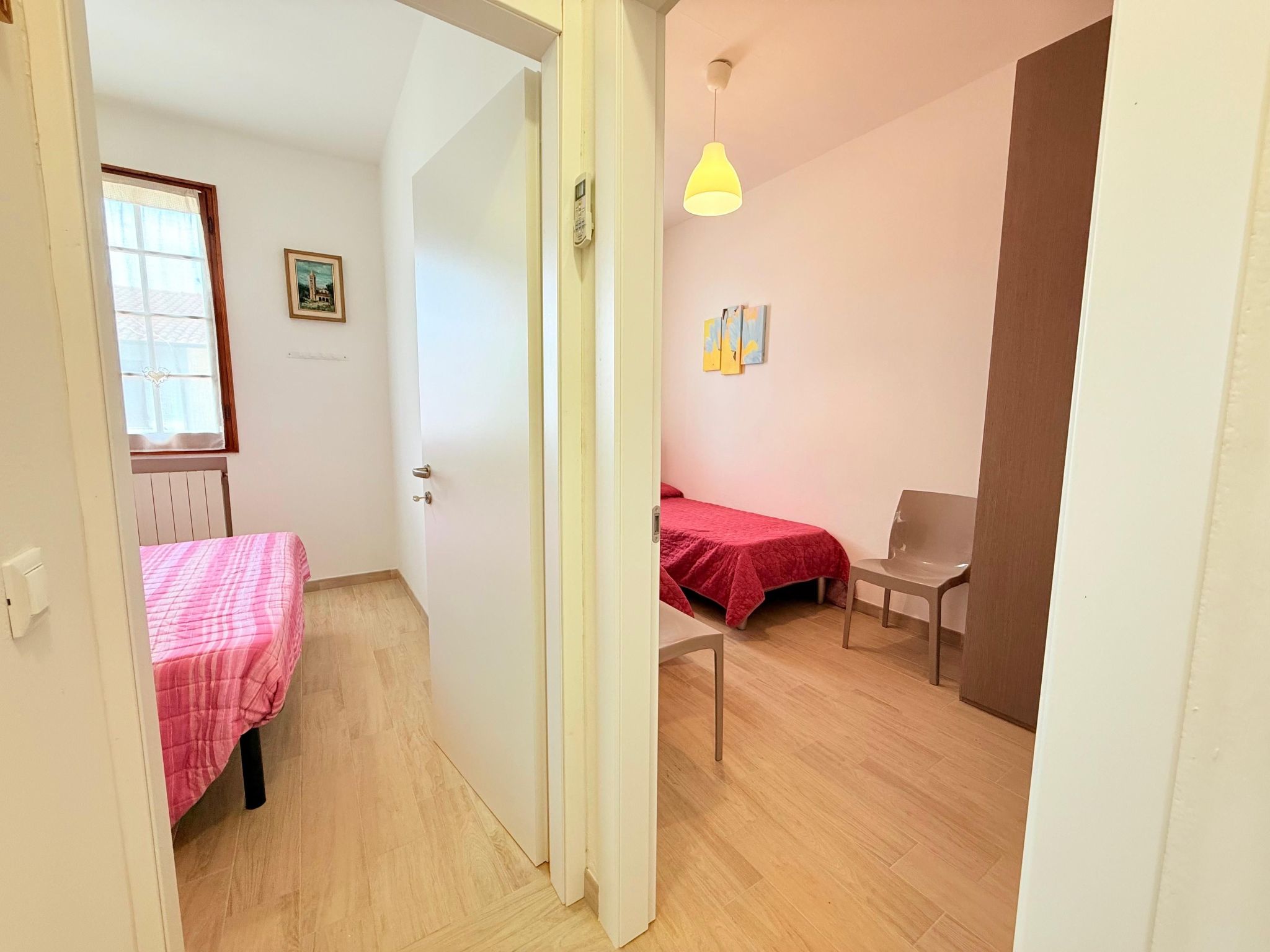 Vertikales Eckhaus mit zwei Bädern-Binnen