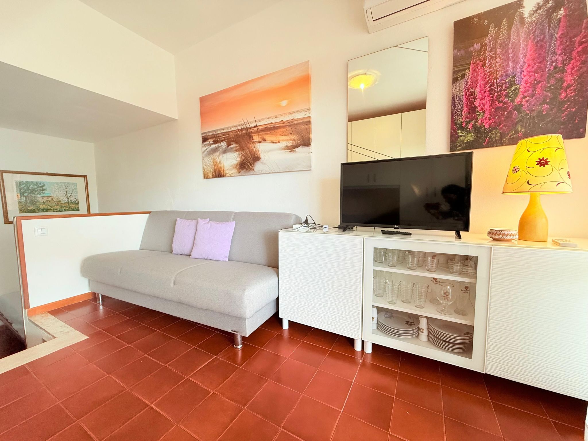 Hübsches Studio-Apartment 250 m vom Meer entfernt, direkt im Zentrum-Binnen