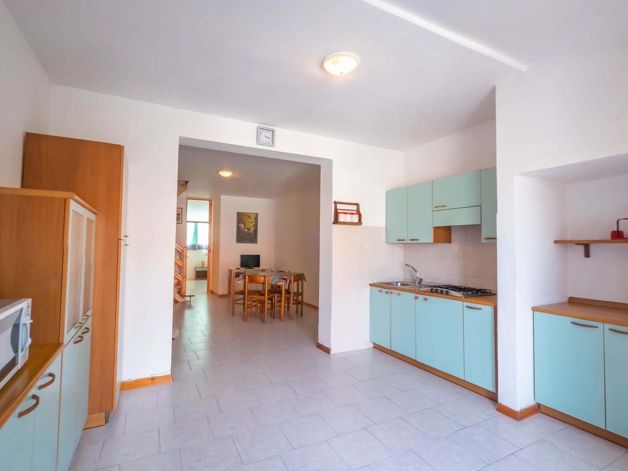 Vier-Zimmer-Villa, vertikal, 2 Bäder-Dedans