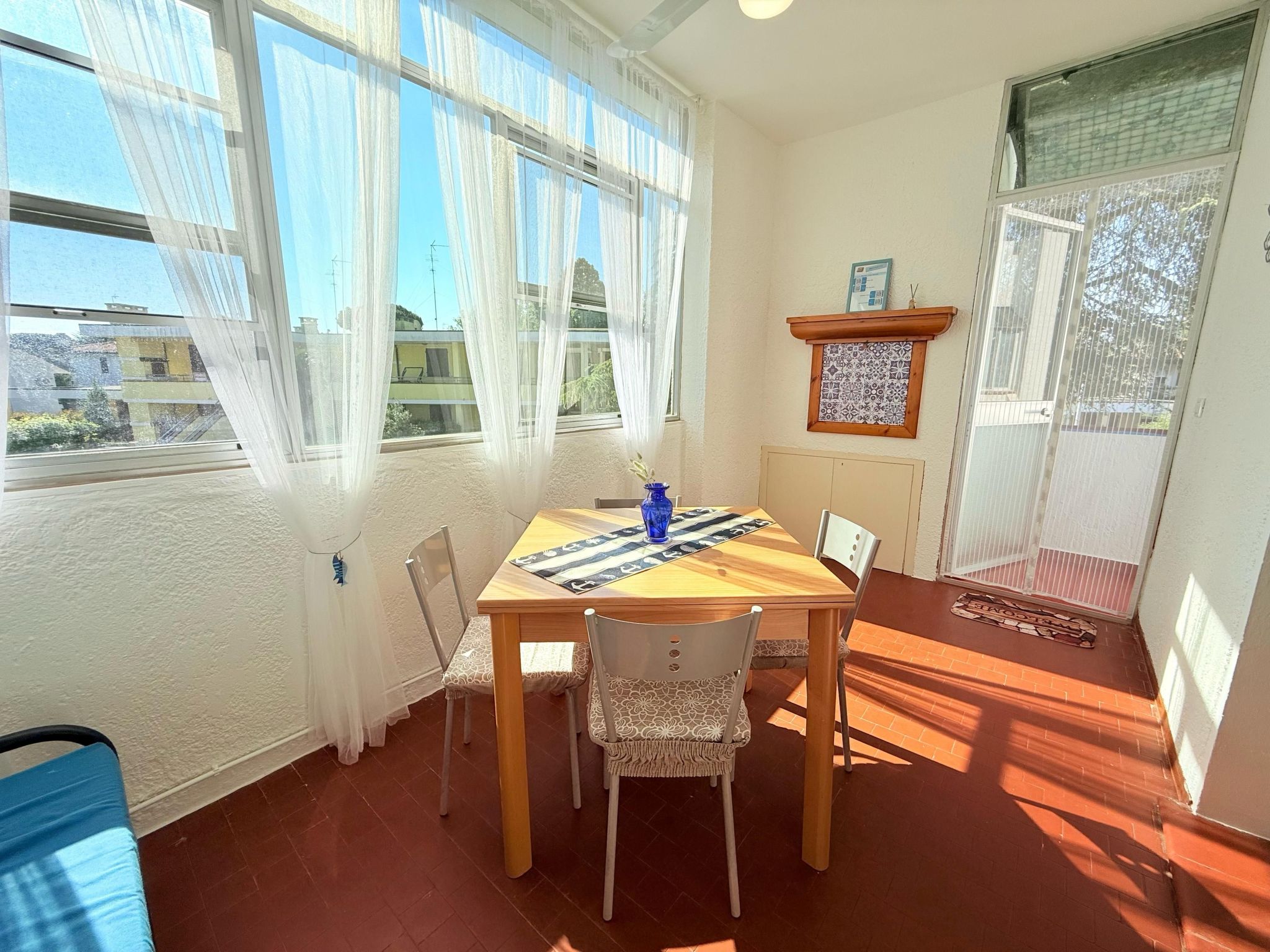 Mit Gemeinschaftspool, renoviert-Inside