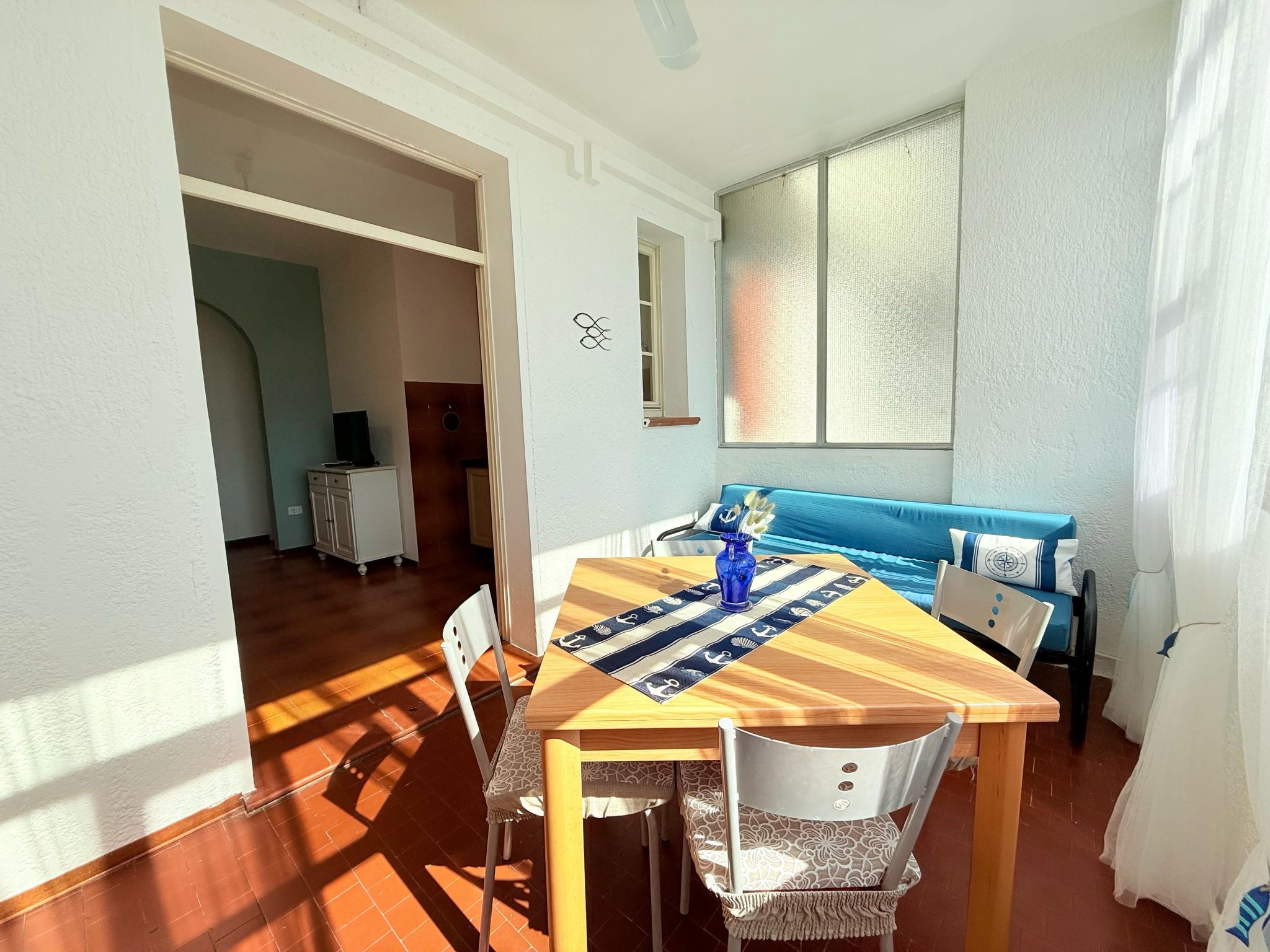 Mit Gemeinschaftspool, renoviert-Inside