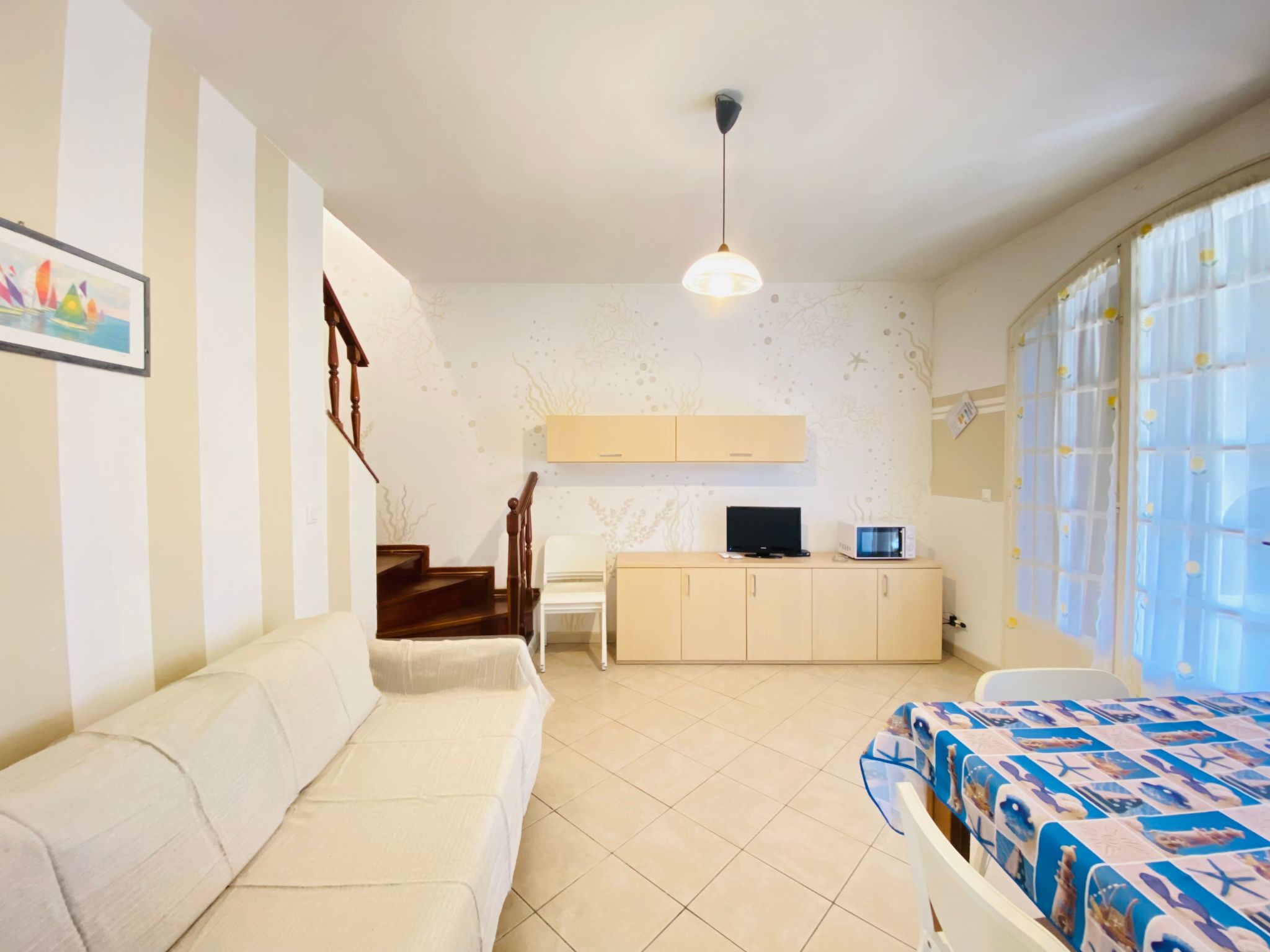 Vier-Zimmer-Villa, 2 Bäder, 2 Gärten, 2 Klima-Binnen