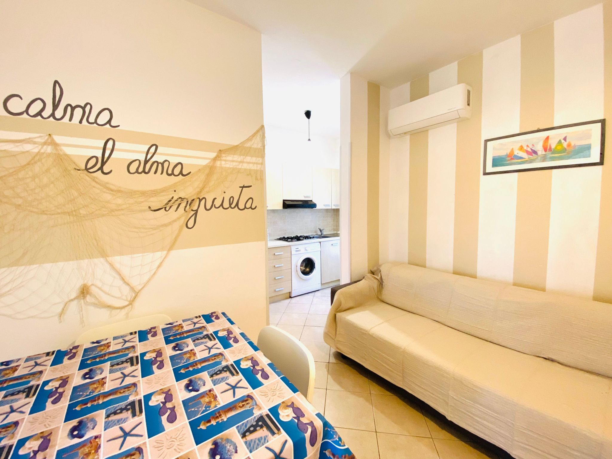 Vier-Zimmer-Villa, 2 Bäder, 2 Gärten, 2 Klima-Binnen