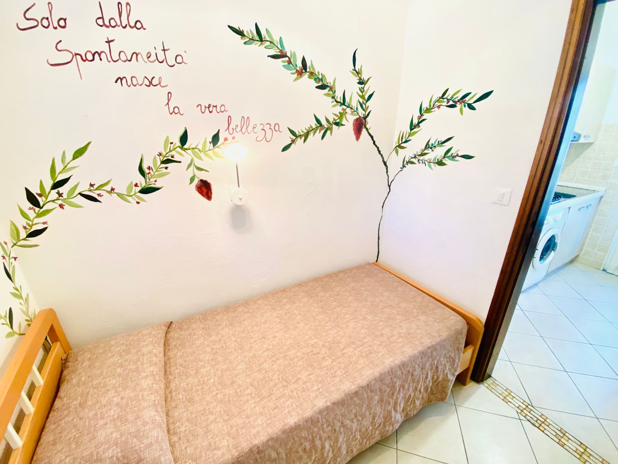 Vier-Zimmer-Villa, 2 Bäder, 2 Gärten, 2 Klima-Binnen