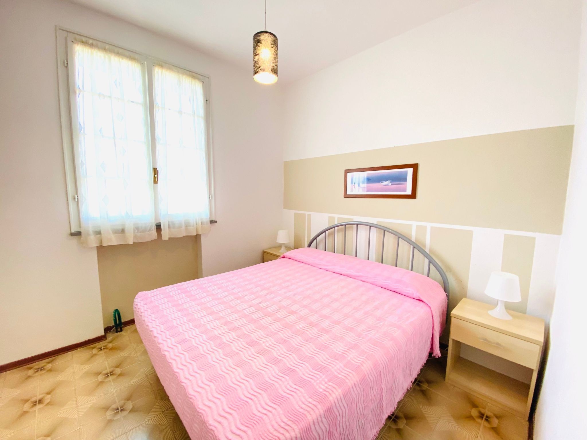 Vier-Zimmer-Villa, 2 Bäder, 2 Gärten, 2 Klima-Binnen