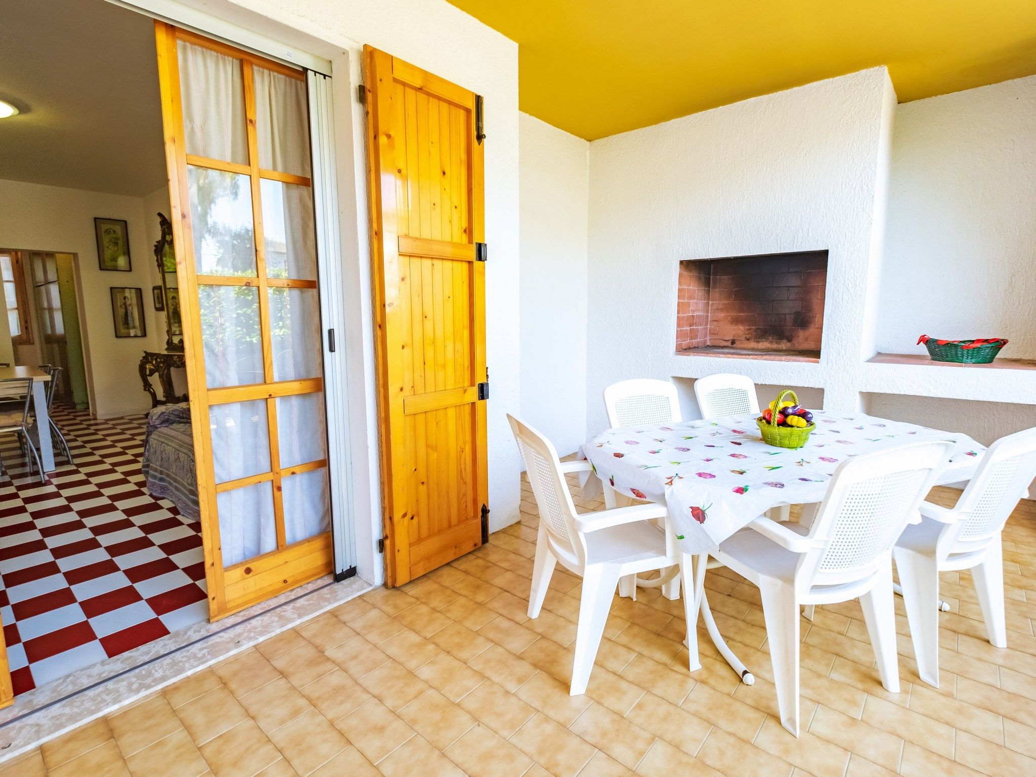 Villa für 8 Gäste mit privatem Parkplatz, 2 Badezimmer-Binnen