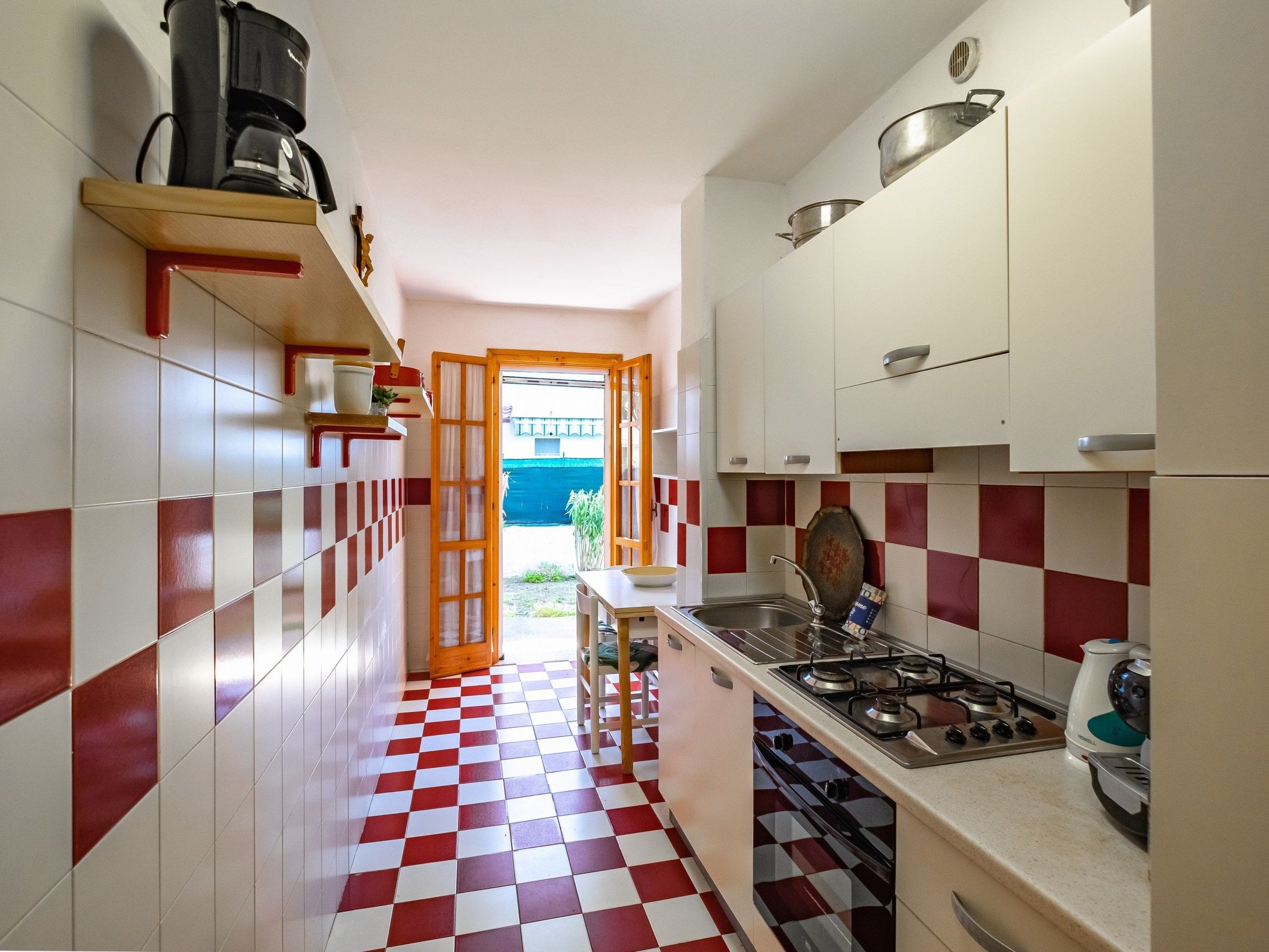 Villa für 8 Gäste mit privatem Parkplatz, 2 Badezimmer-Binnen