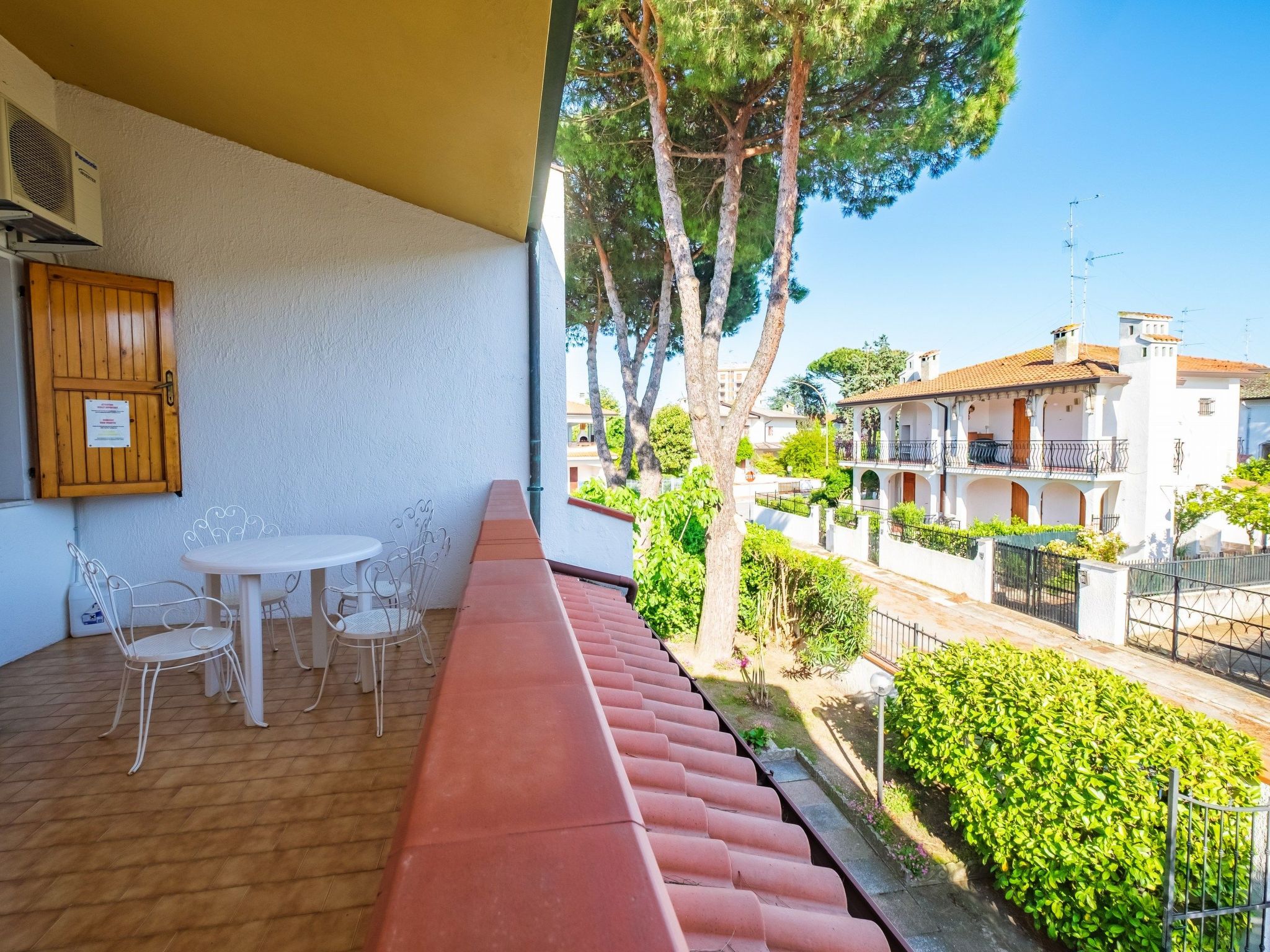 Villa für 8 Gäste mit privatem Parkplatz, 2 Badezimmer-Binnen