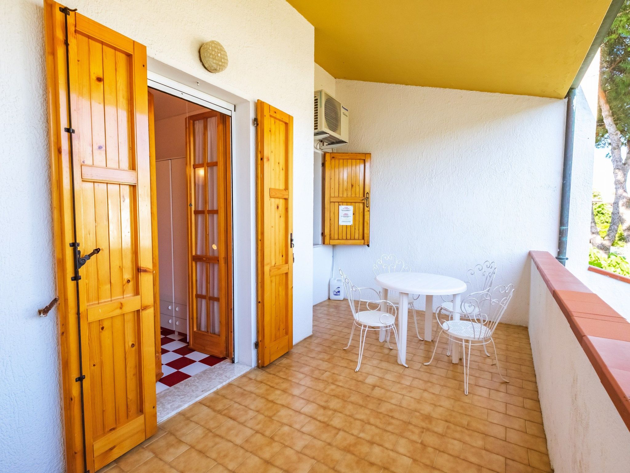 Villa für 8 Gäste mit privatem Parkplatz, 2 Badezimmer-Binnen