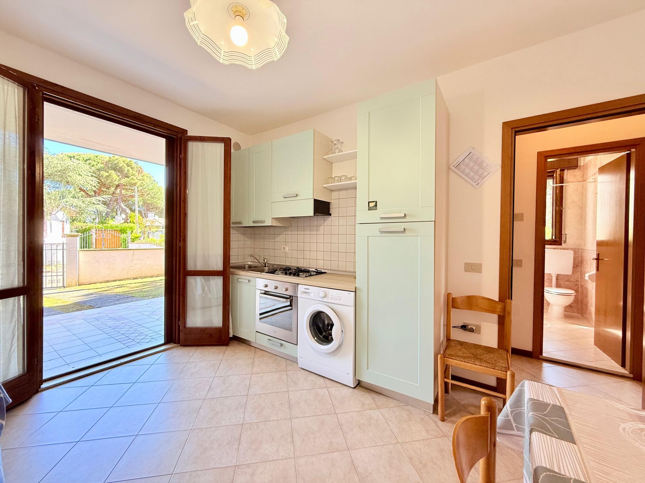 3-Zimmer-Villa, Erdgeschoss, 2 Gärten, Klima-Inside