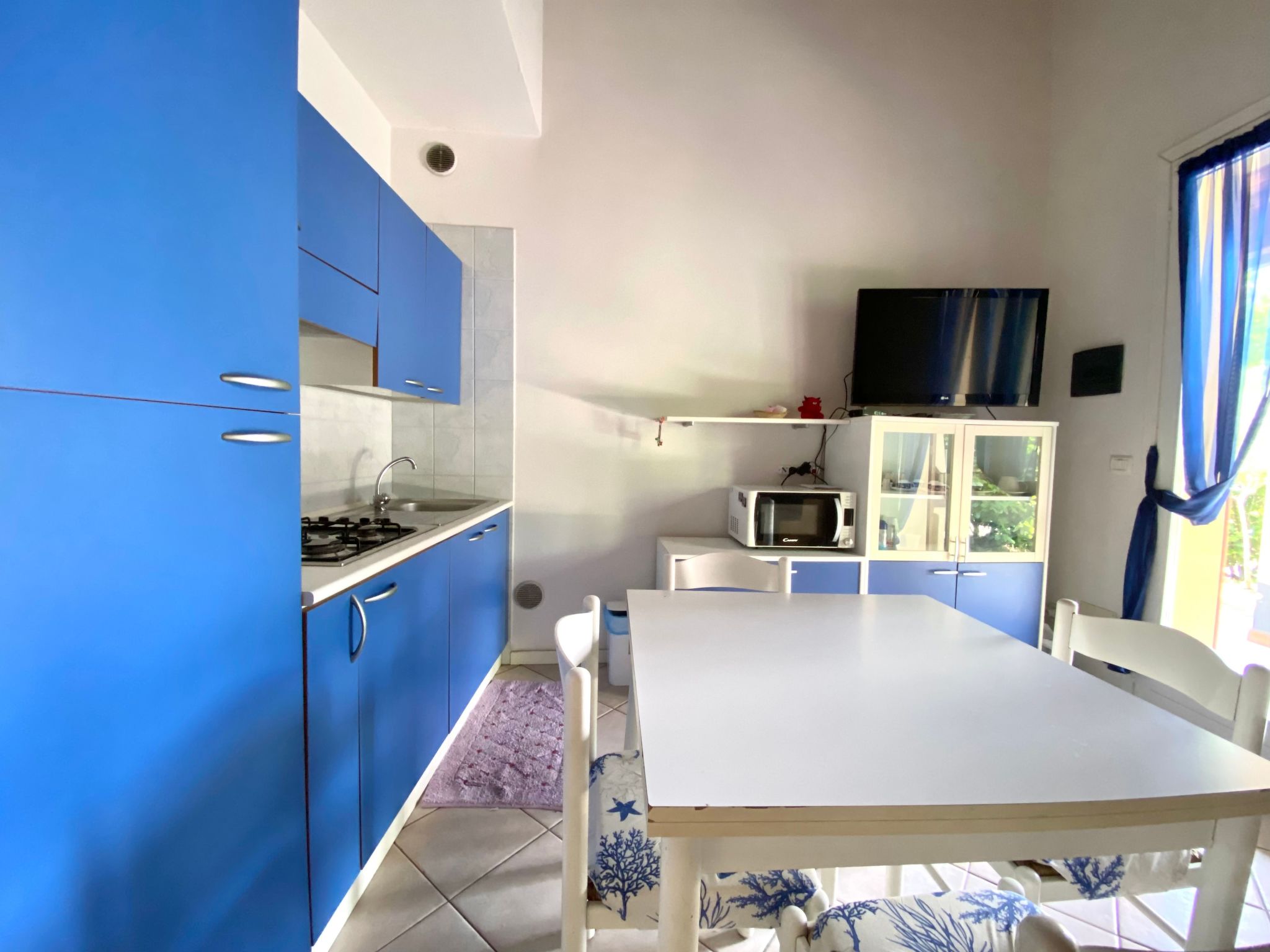 Elegantes Haupthaus, großer Garten, 2 Klima-Dedans