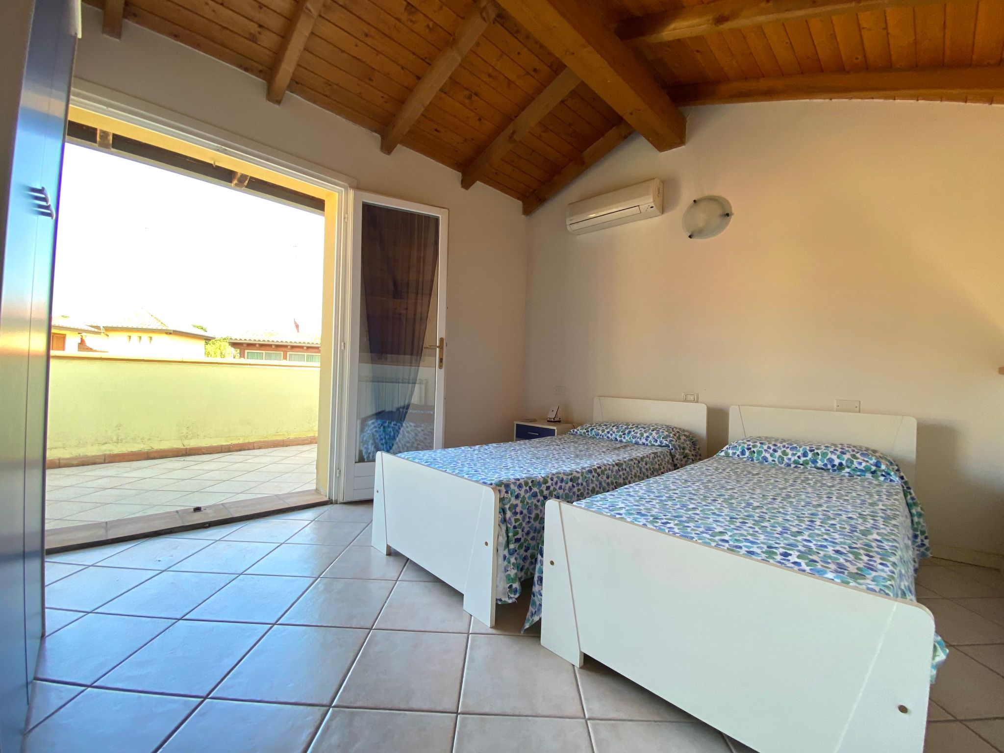 Elegantes Haupthaus, großer Garten, 2 Klima-Dedans