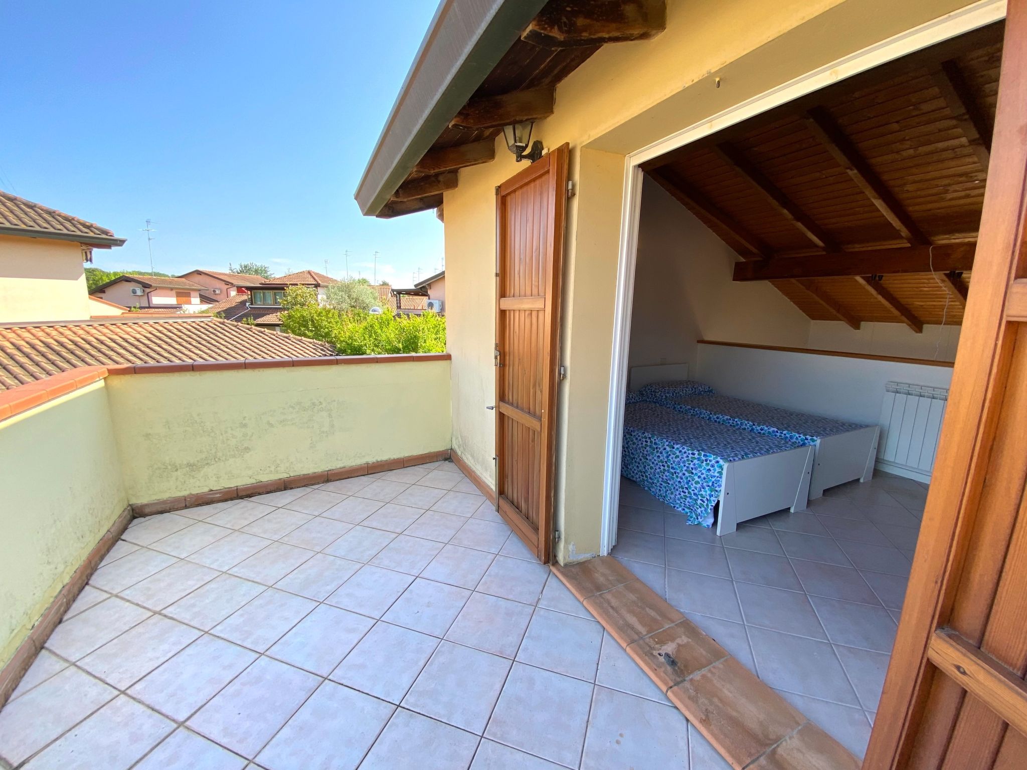 Elegantes Haupthaus, großer Garten, 2 Klima-Dedans