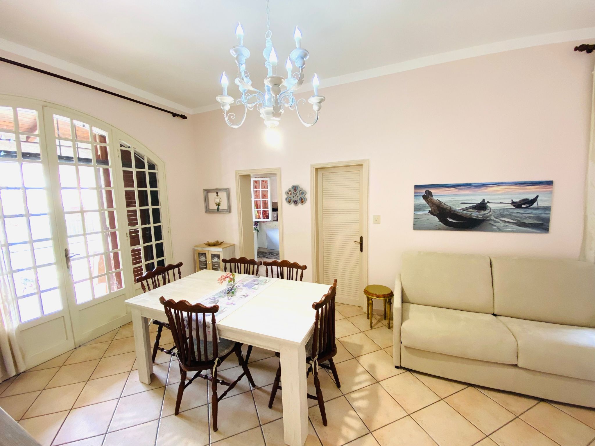 Repräsentative Villa, Klima, 300 Meter vom Meer entfernt-Drinnen