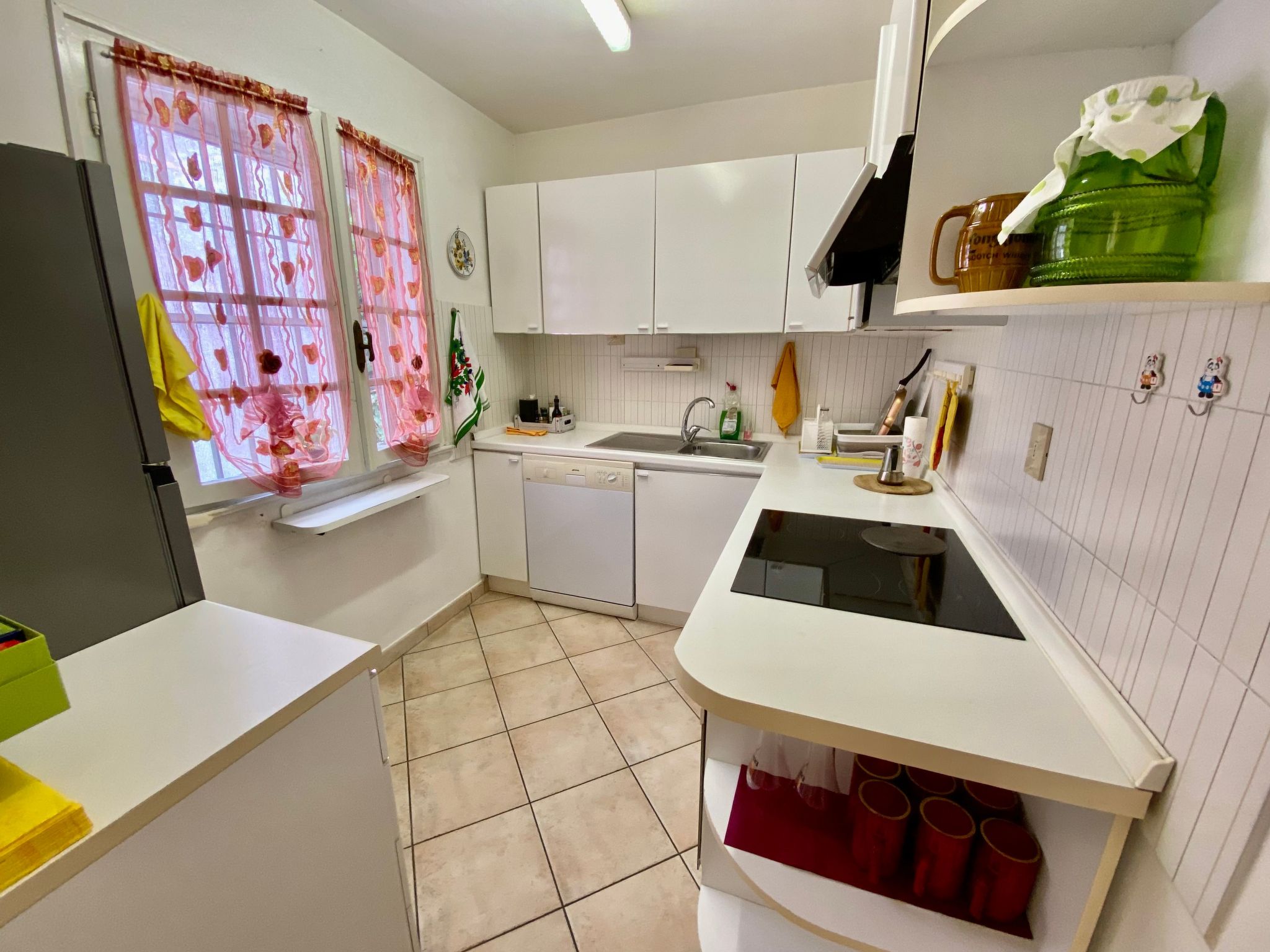 Repräsentative Villa, Klima, 300 Meter vom Meer entfernt-Drinnen