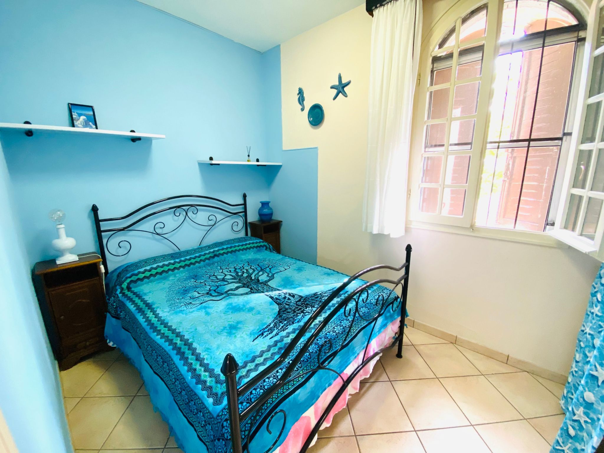 Repräsentative Villa, Klima, 300 Meter vom Meer entfernt-Drinnen