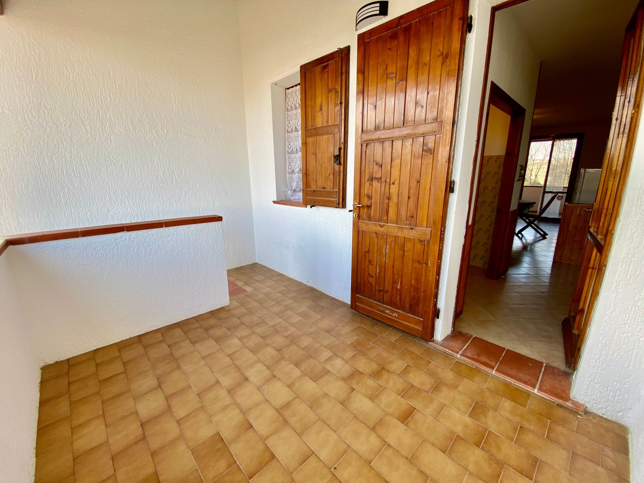 Vertikales Haus mit privatem Garten, 2 Klima-Inside