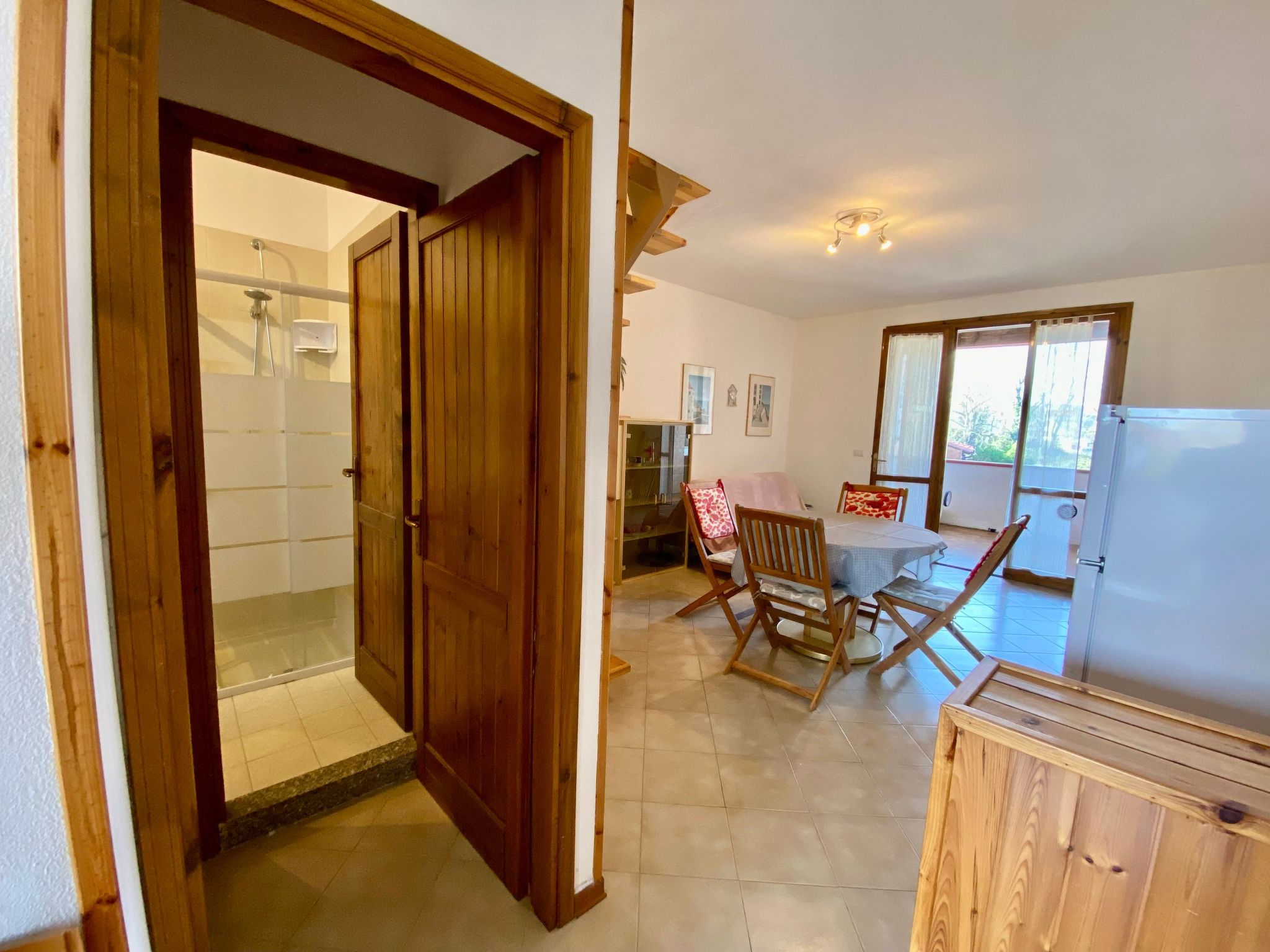 Vertikales Haus mit privatem Garten, 2 Klima-Inside