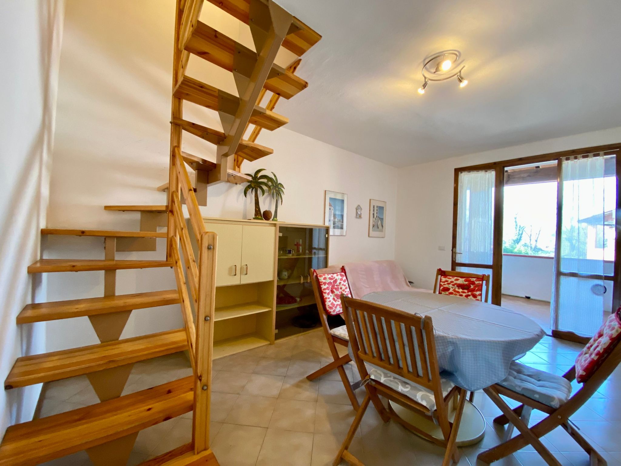 Vertikales Haus mit privatem Garten, 2 Klima-Inside