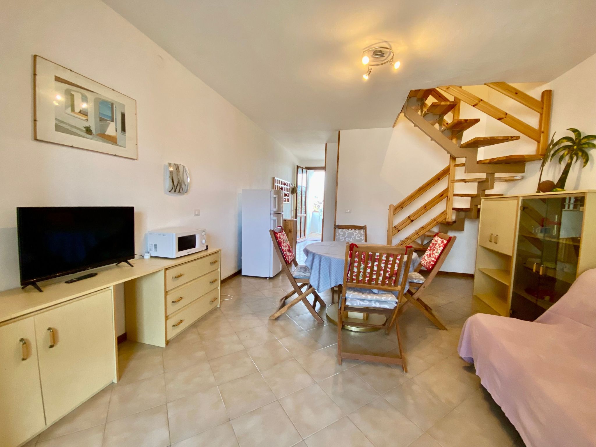 Vertikales Haus mit privatem Garten, 2 Klima-Inside