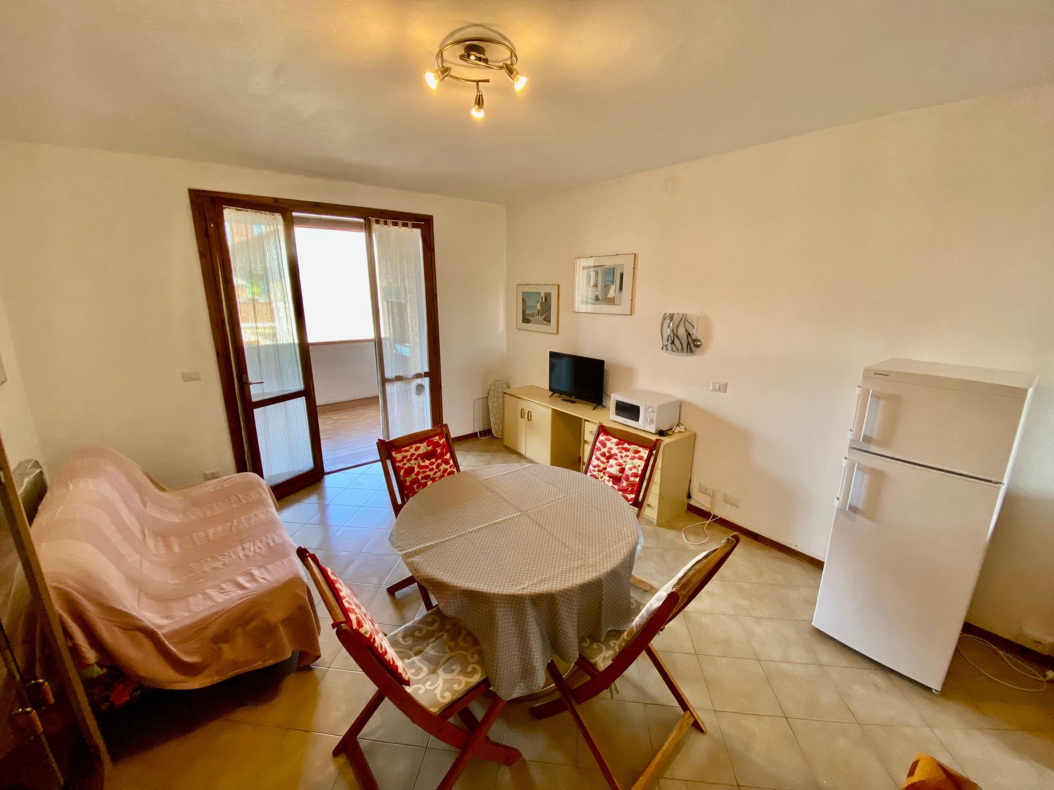 Vertikales Haus mit privatem Garten, 2 Klima-Inside