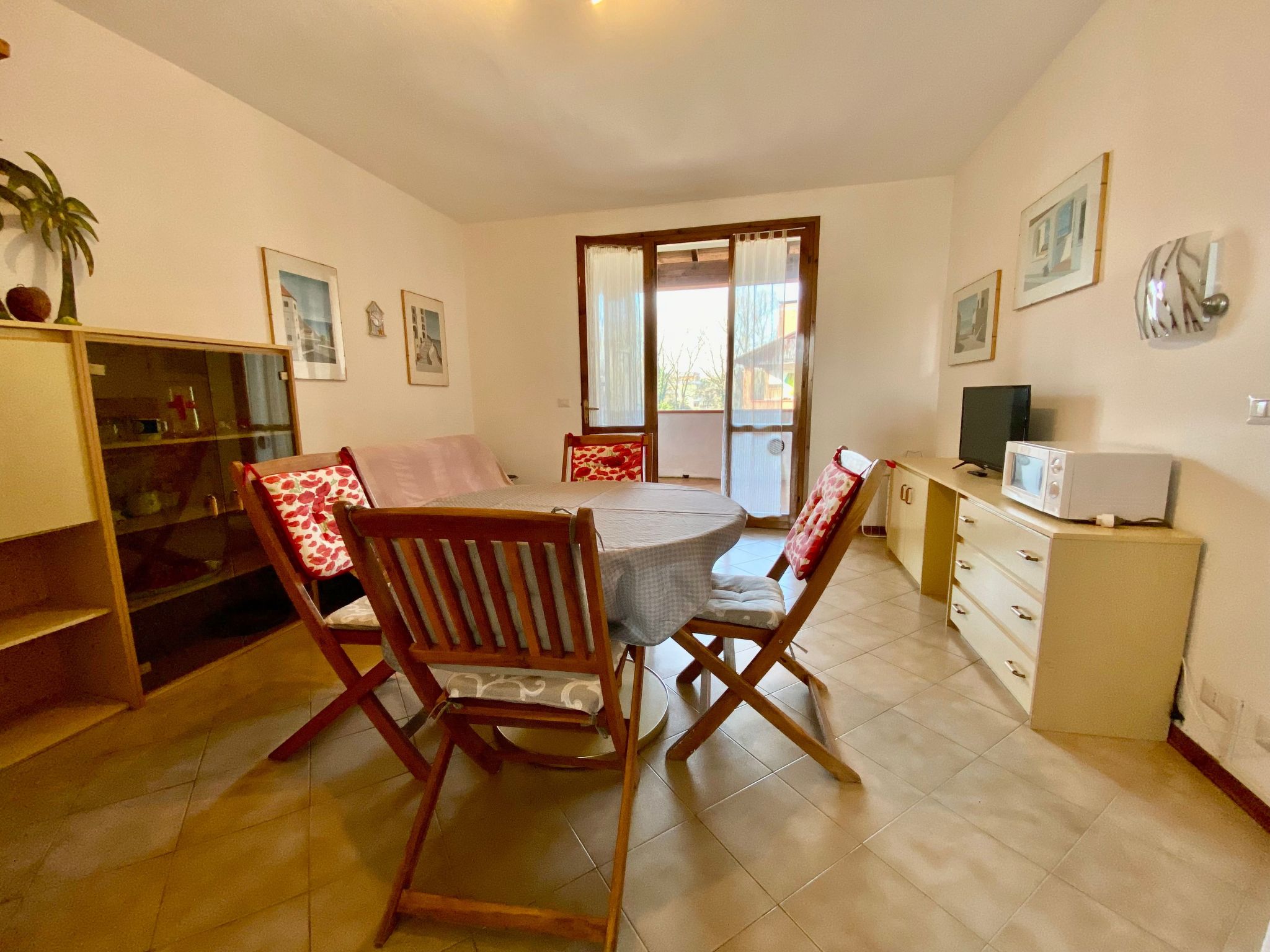 Vertikales Haus mit privatem Garten, 2 Klima-Inside