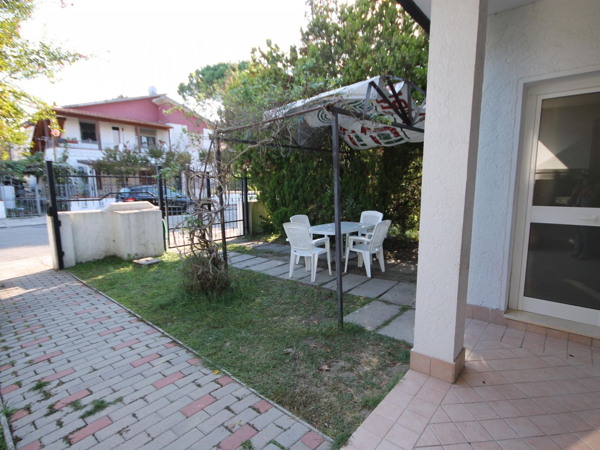 Gemütliche Hütte, Erdgeschoss, Garten und Grillplatz-Binnen