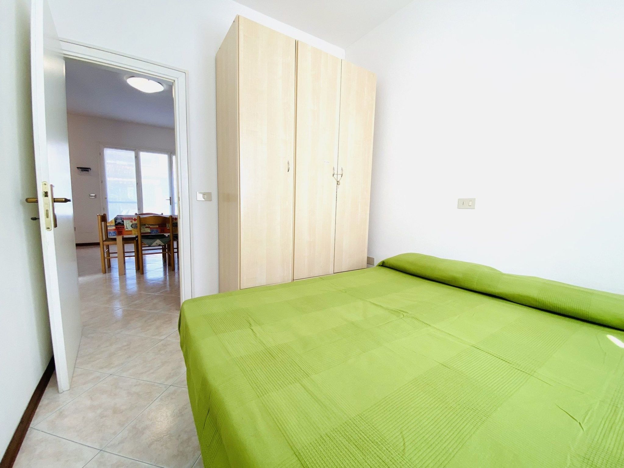 Moderne Villa mit Terrasse, Grill, Privatgarten - Image-tags.info