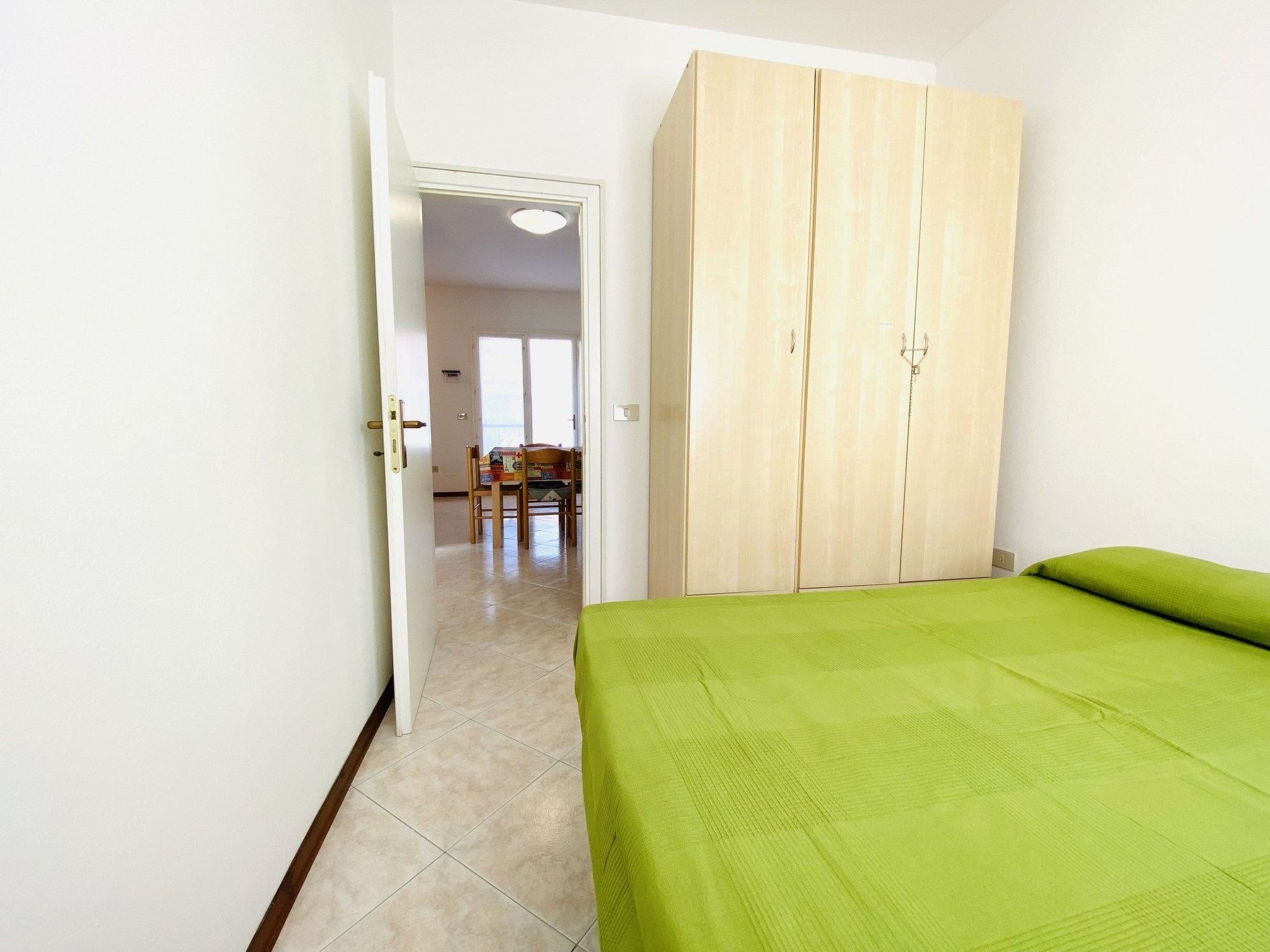Moderne Villa mit Terrasse, Grill, Privatgarten - Image-tags.info