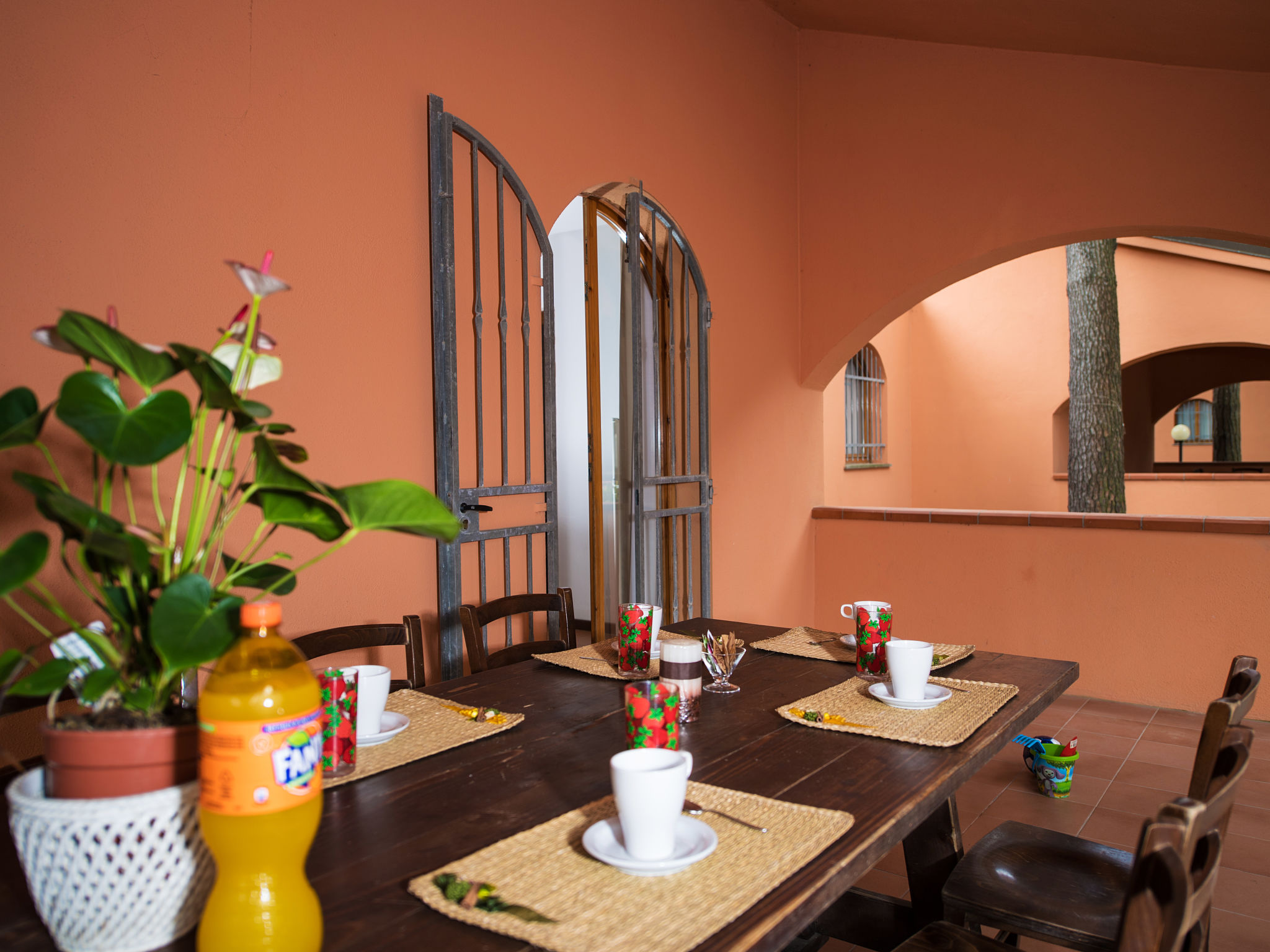 Mare e Pineta-Buiten