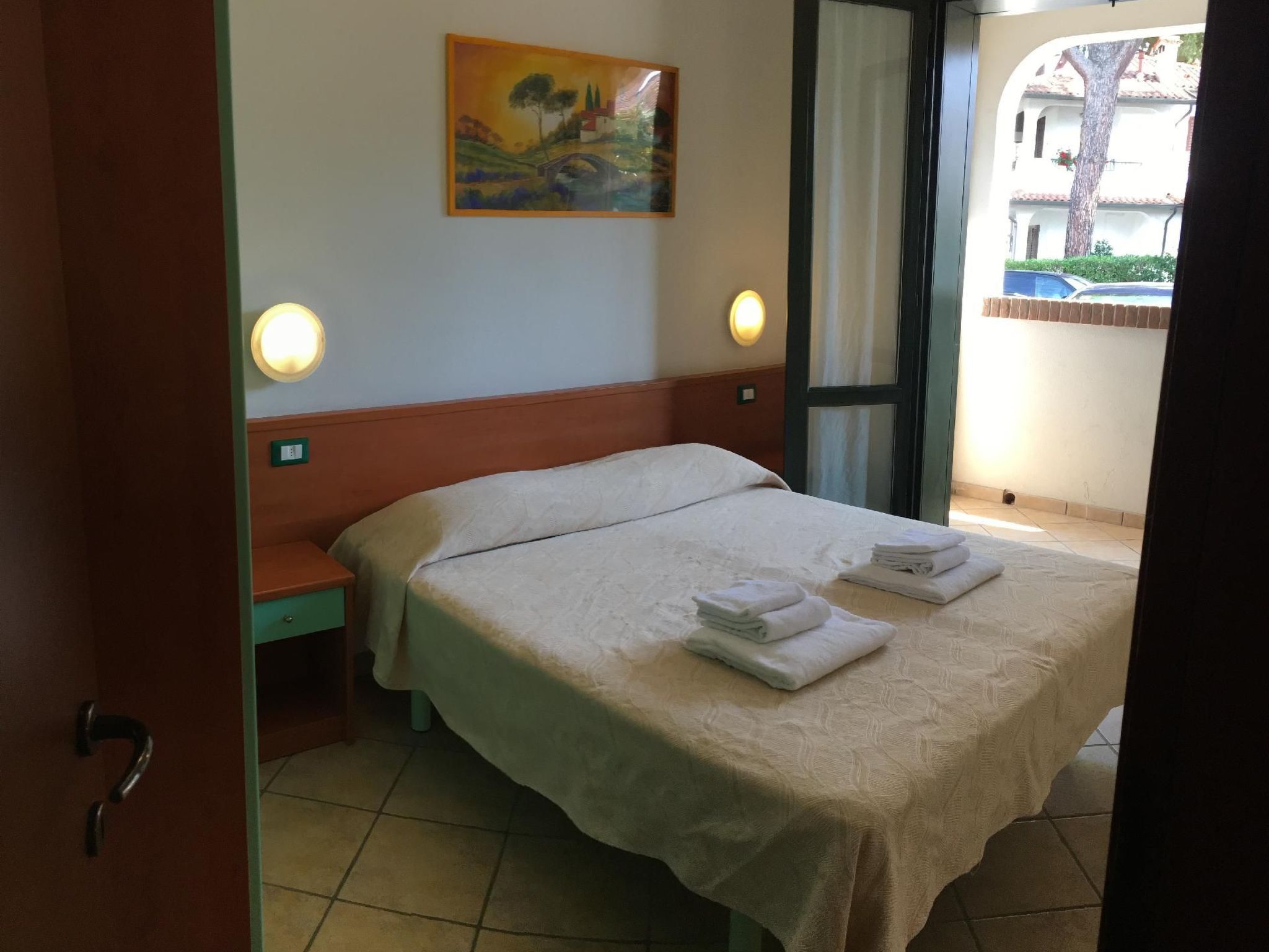 In Lido Di Spina mit Möbliertem Balkon