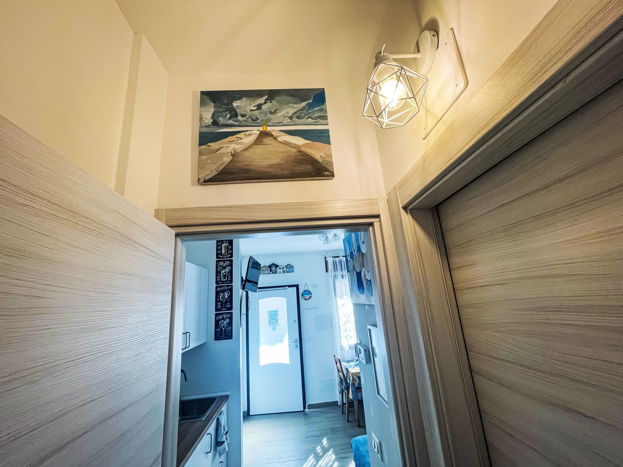Flacher Strand und Zentrum, Privatparkplatz - Dedans