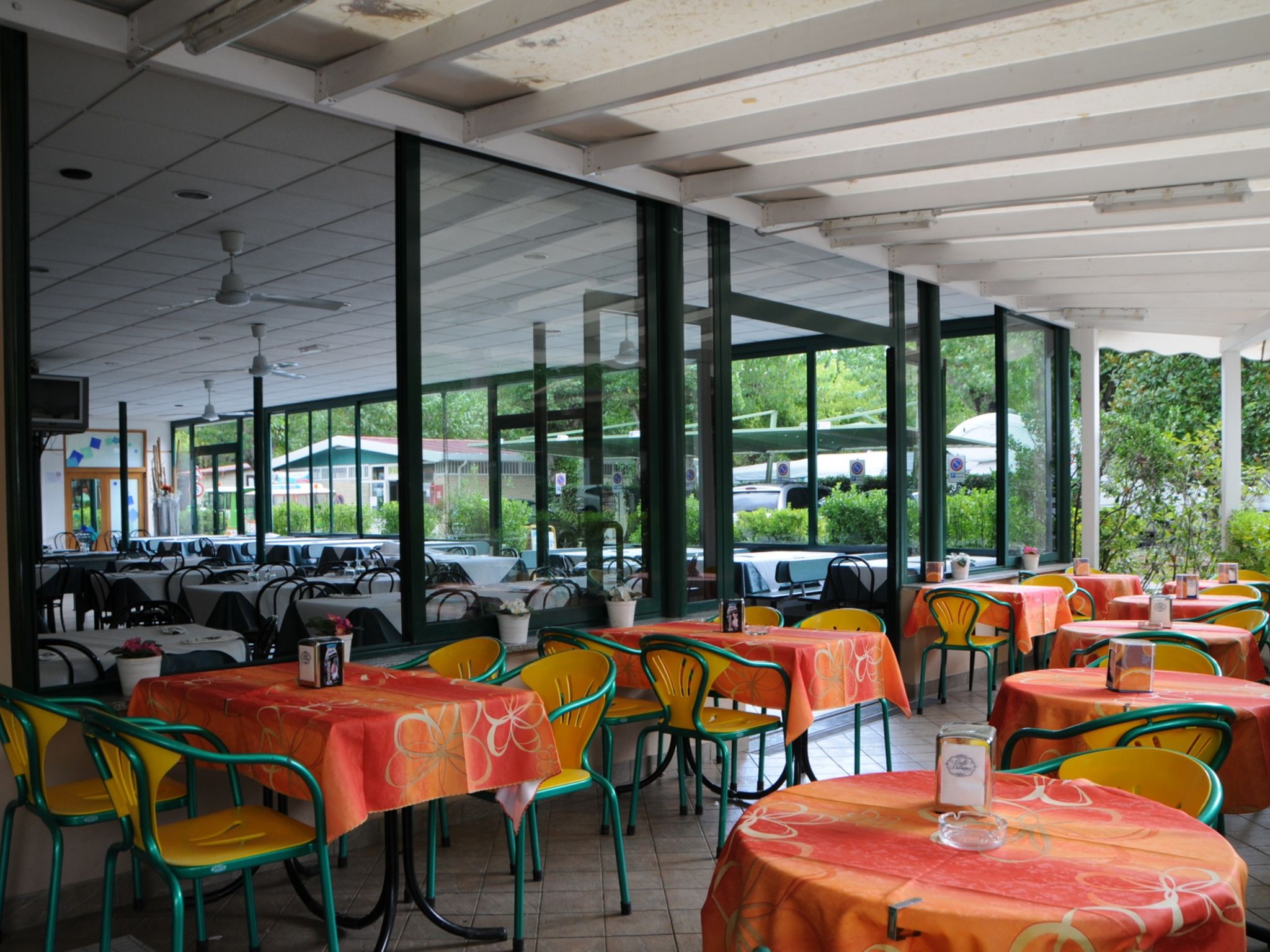 Happy Camp Mobil Homes in Riccione-Dedans