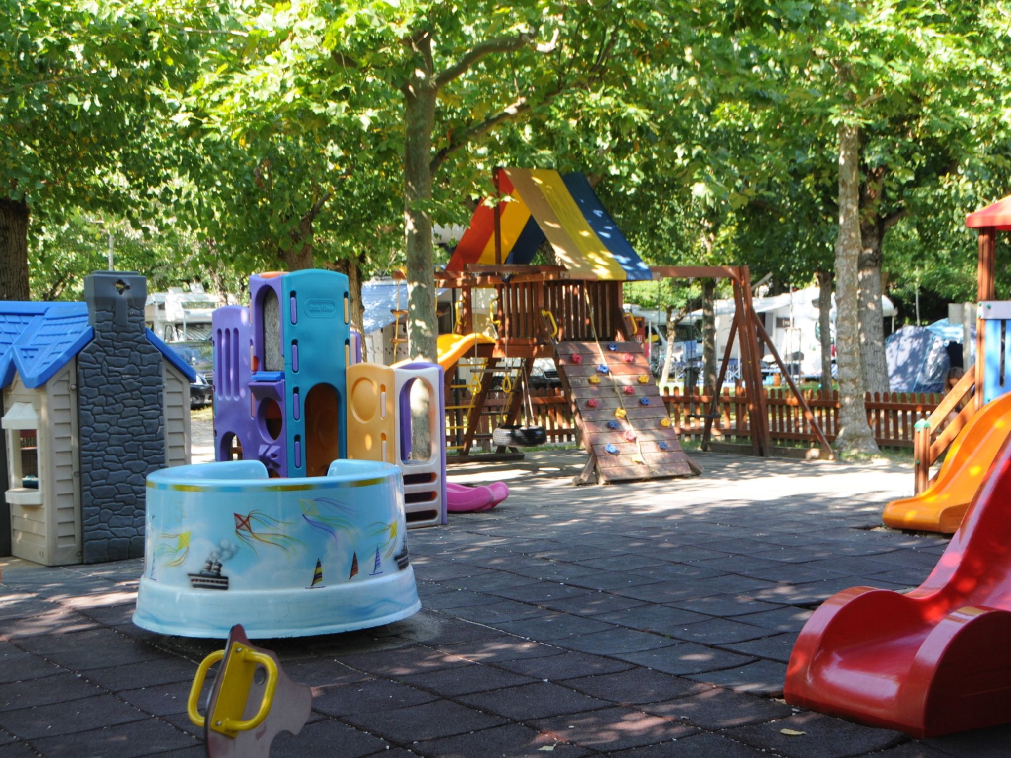 Happy Camp Mobil Homes in Riccione-Dehors
