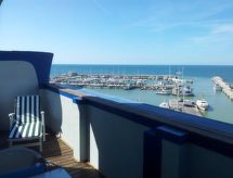 Panoramisch appartement in Cattolica op 100 meter van zee - thumbnail 3