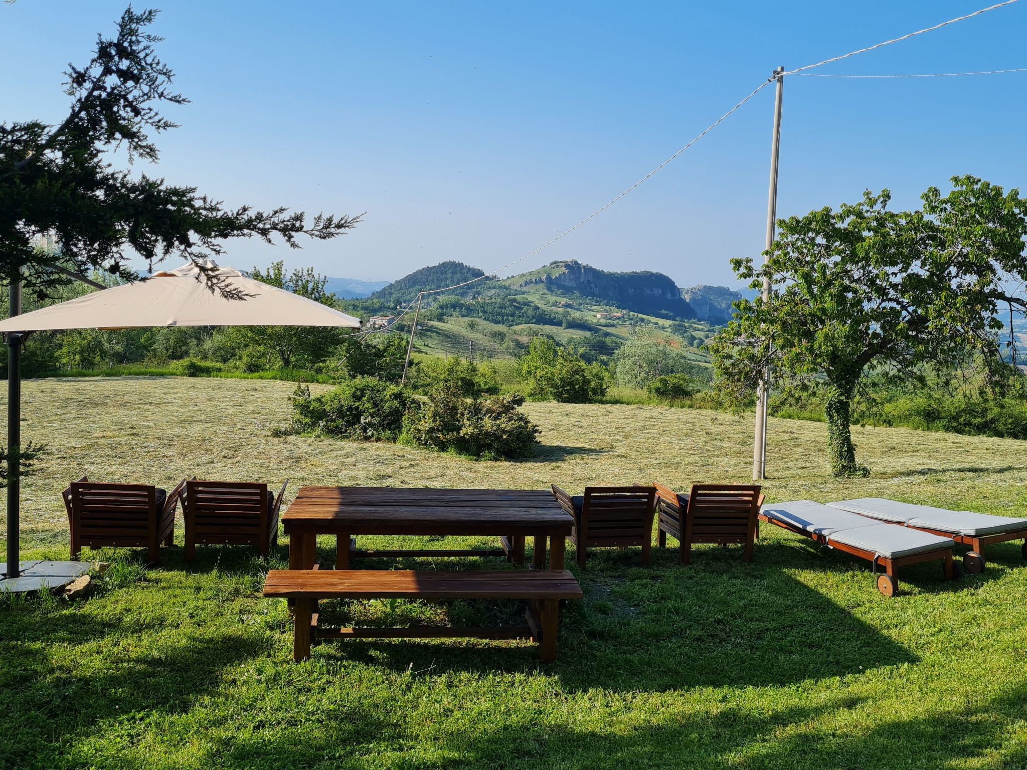 Von der Festung zum Meer" - Ihr Zuhause in San Leo-Image-tags.info