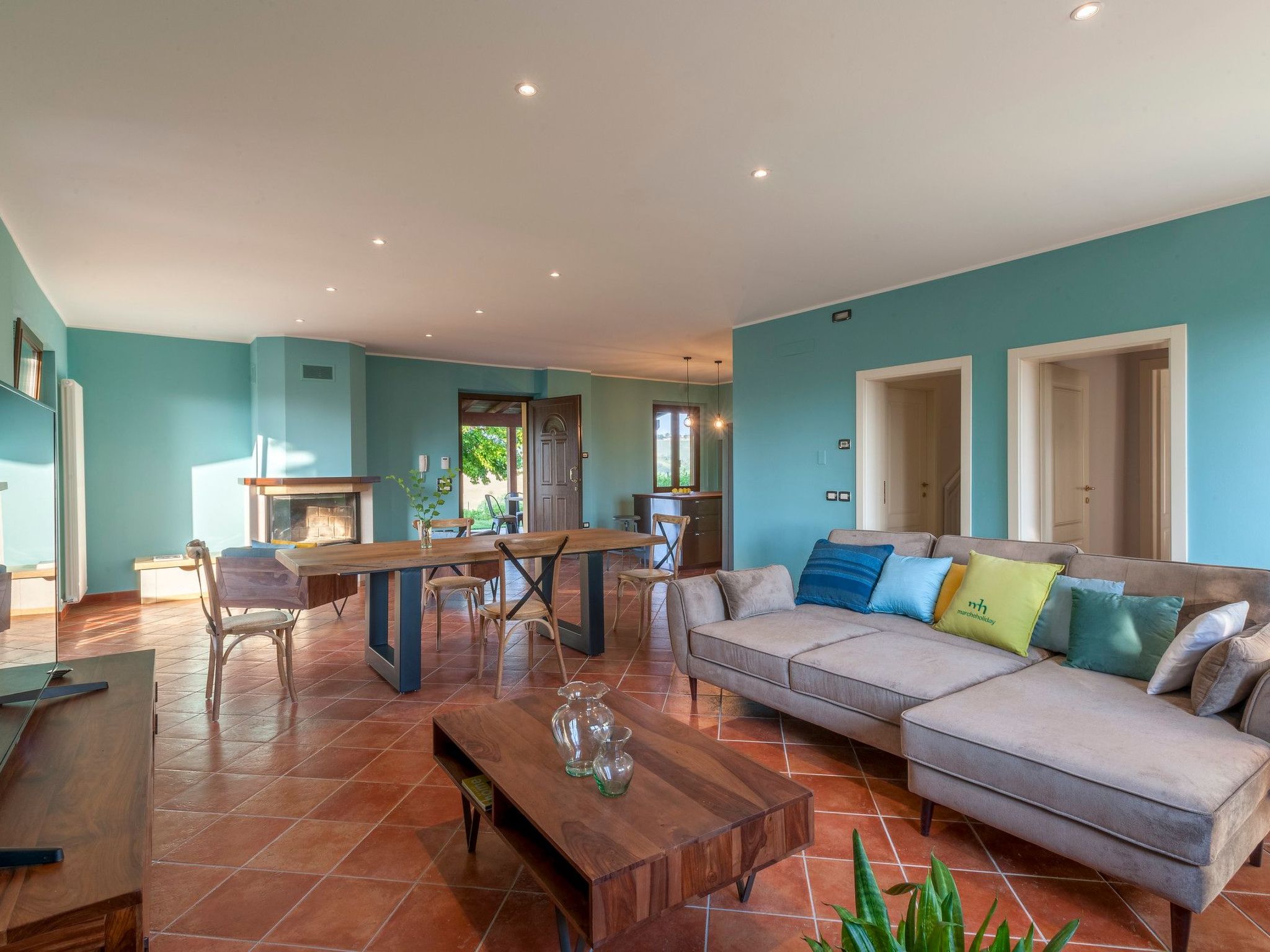 Villa Traiani, Marken Urlaub, privater Pool-Dedans